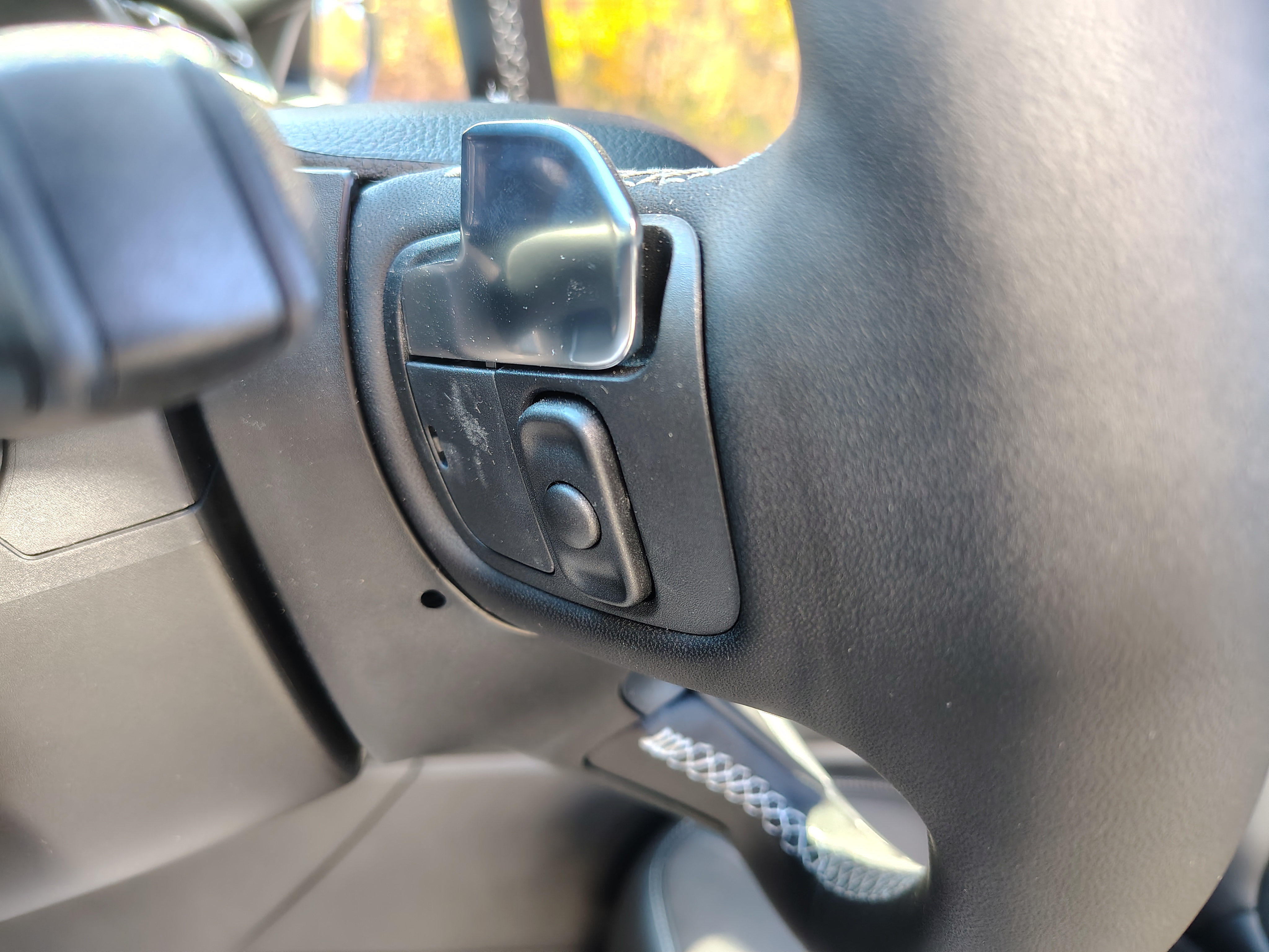 2027 Jeep Grand Cherokee photo 30 of 39