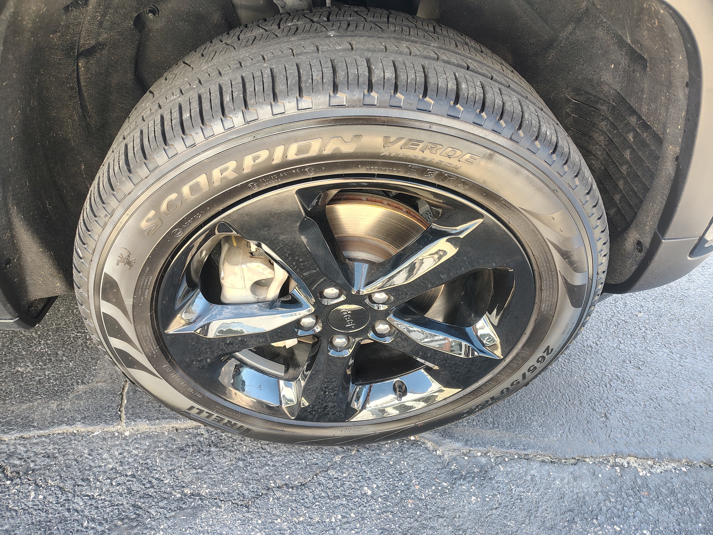 2024 Jeep Grand Cherokee Limited Diamond Black Crystal Pearlcoat at Solomon CJD Carmichaels