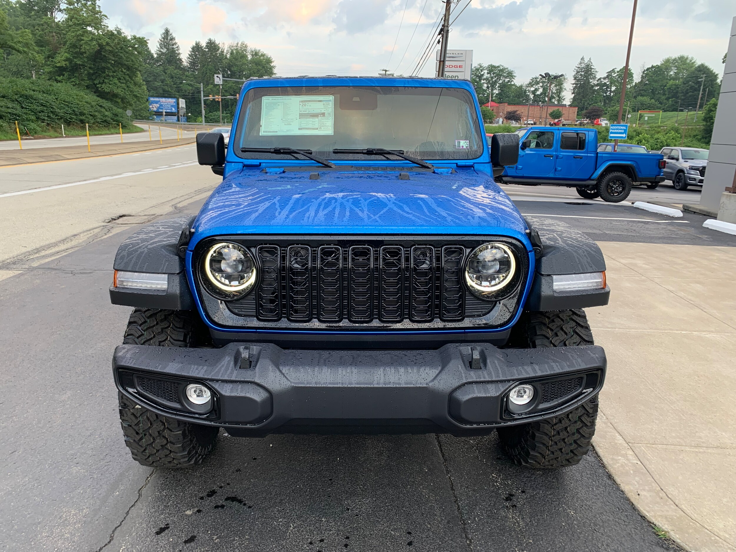2025 Jeep Wrangler Willys photo 2