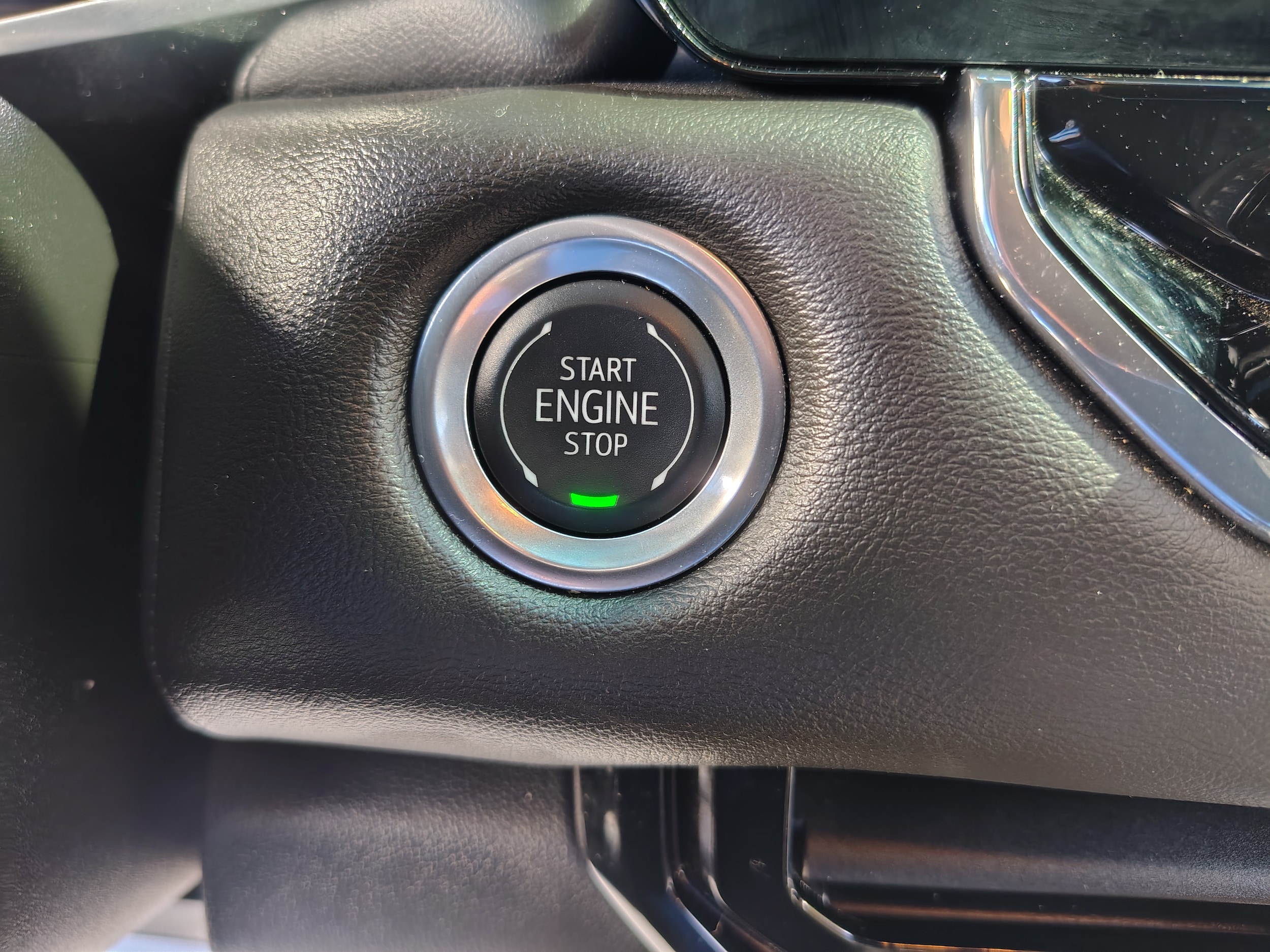 2025 GMC Canyon photo 34 of 39