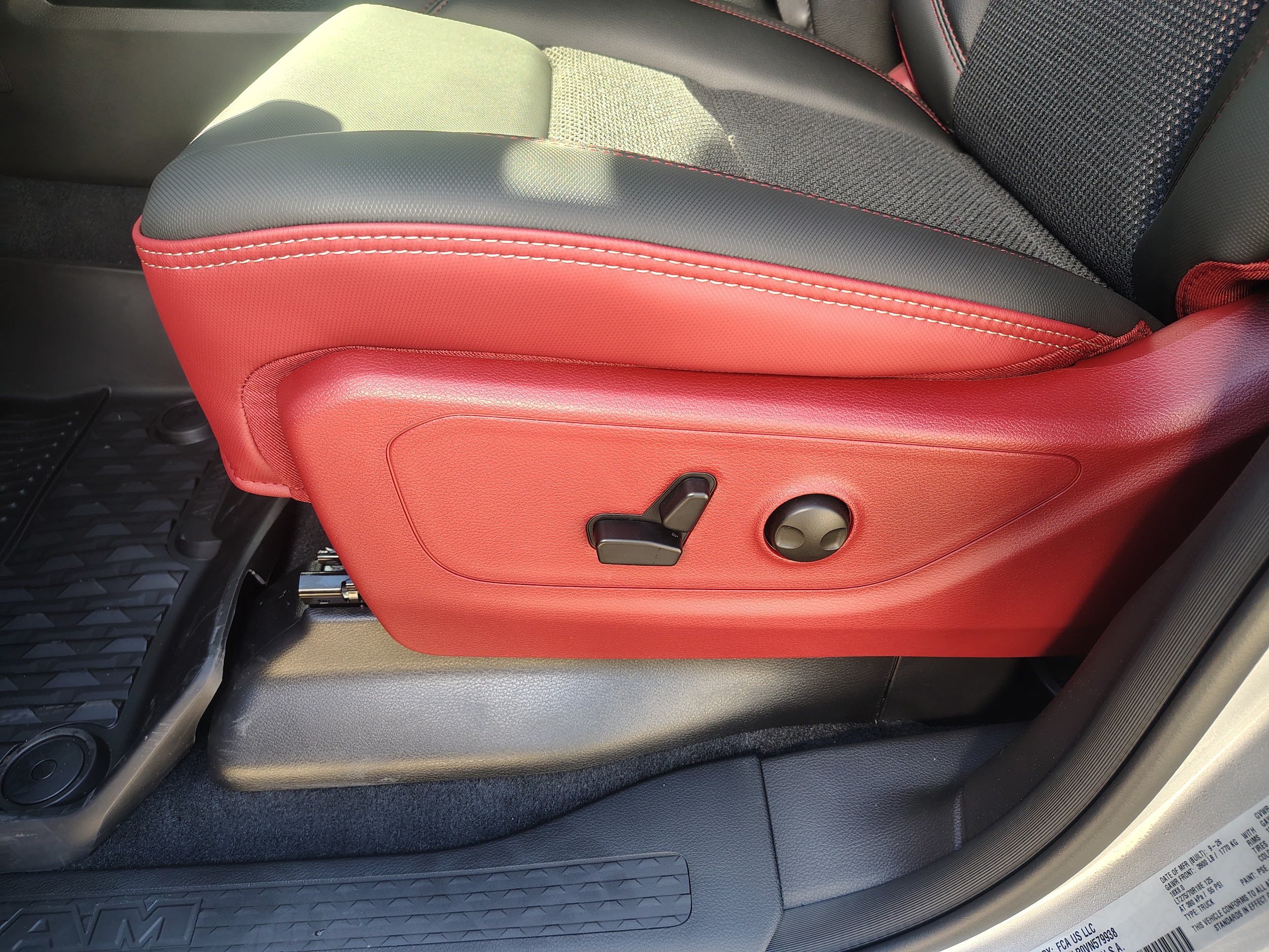 2027 Ram 1500 photo 20 of 41