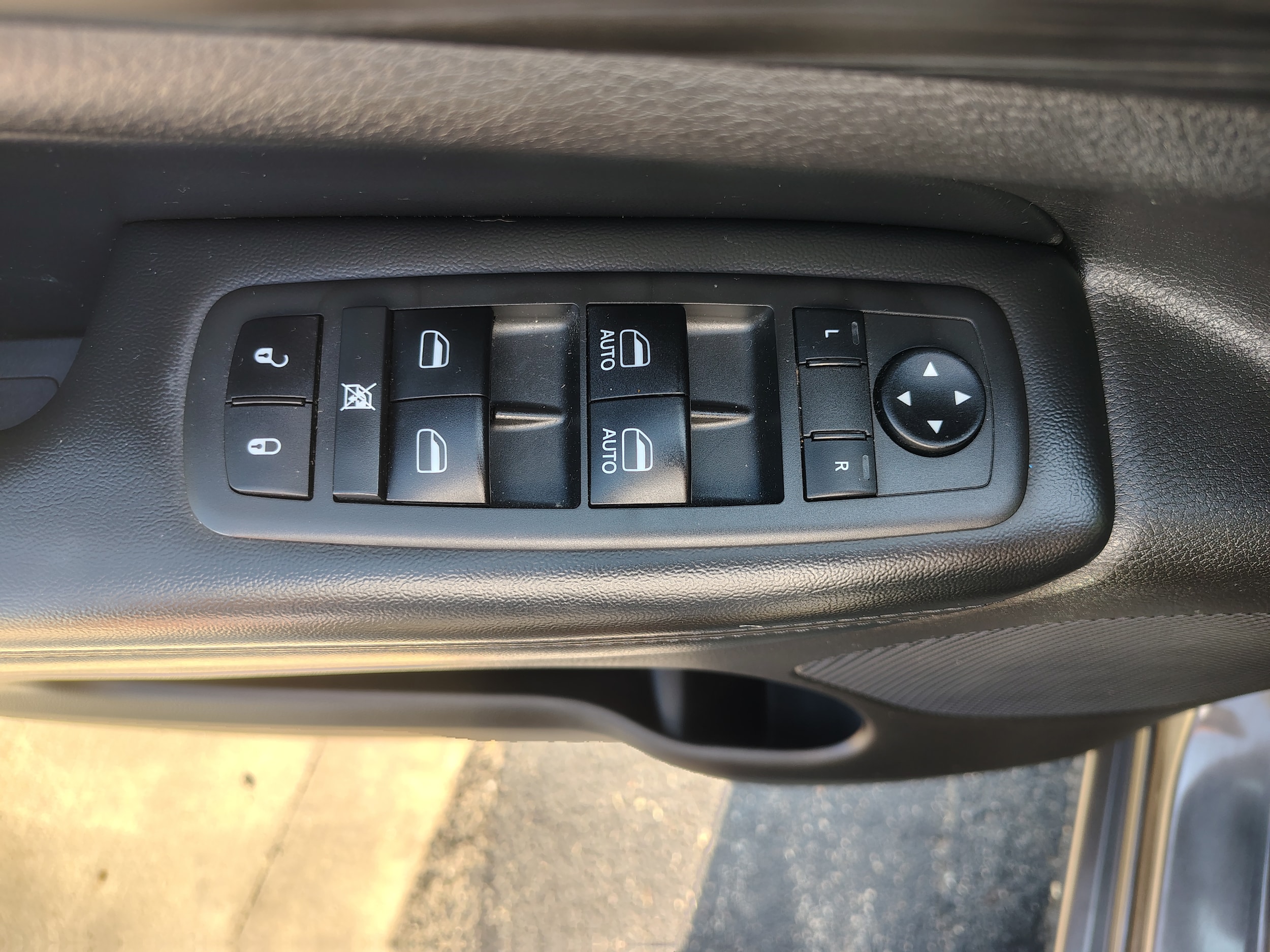 2021 Jeep Grand Cherokee Laredo X Granite Crystal Metallic Clearcoat at Solomon CJD Carmichaels