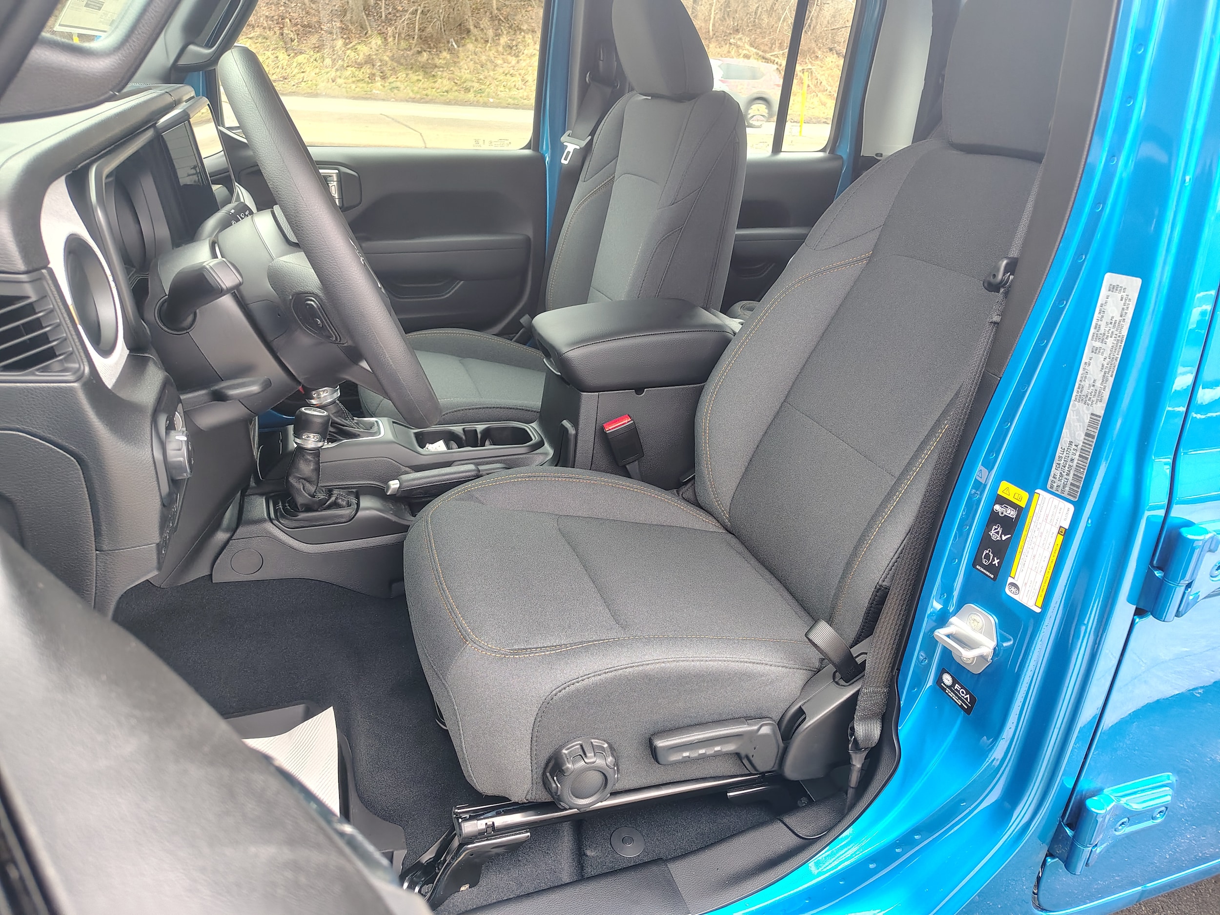 2026 Jeep Gladiator SPORT 4X4 - 11