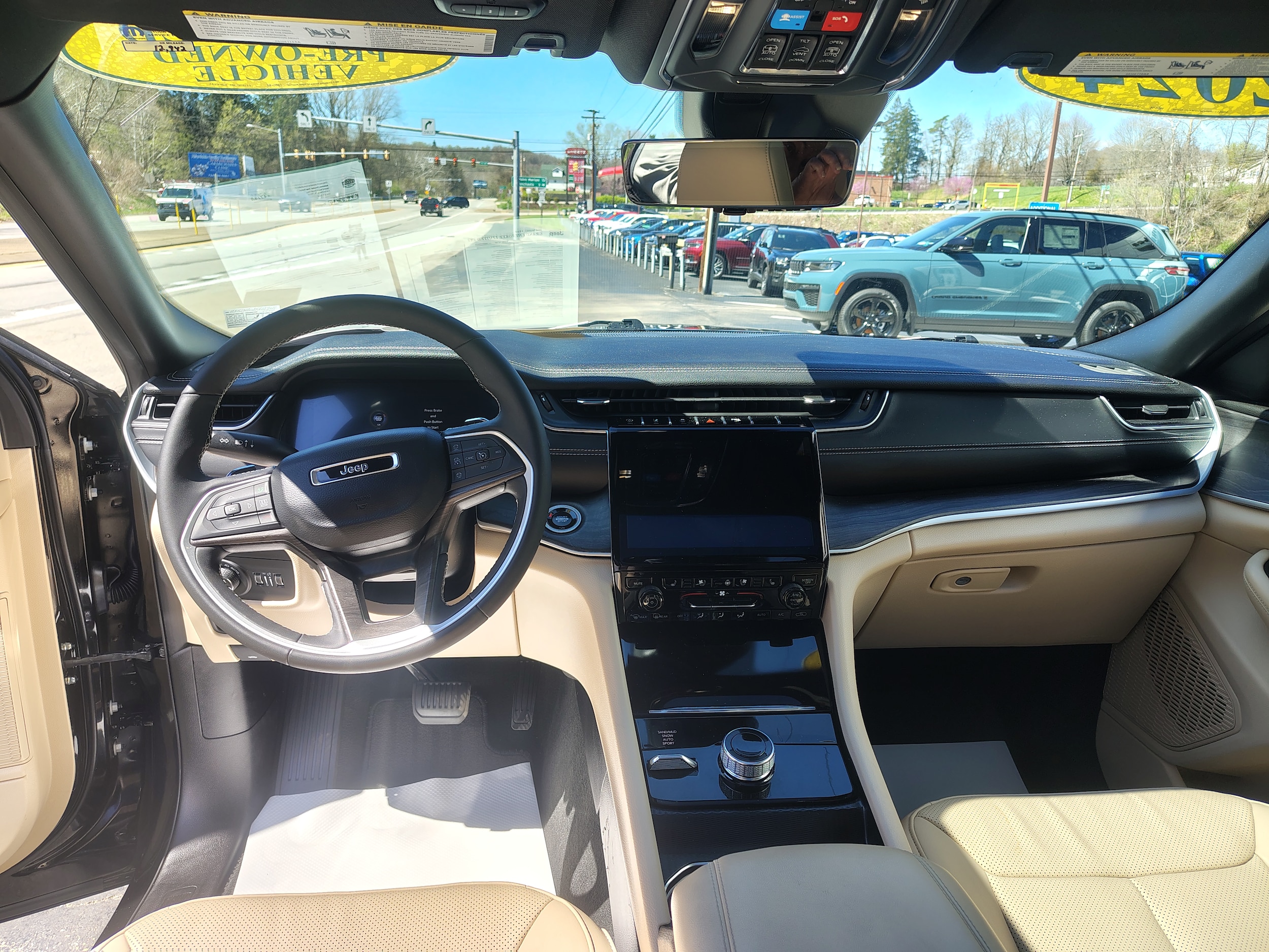 2024 Jeep Grand Cherokee Limited Diamond Black Crystal Pearlcoat at Solomon CJD Carmichaels