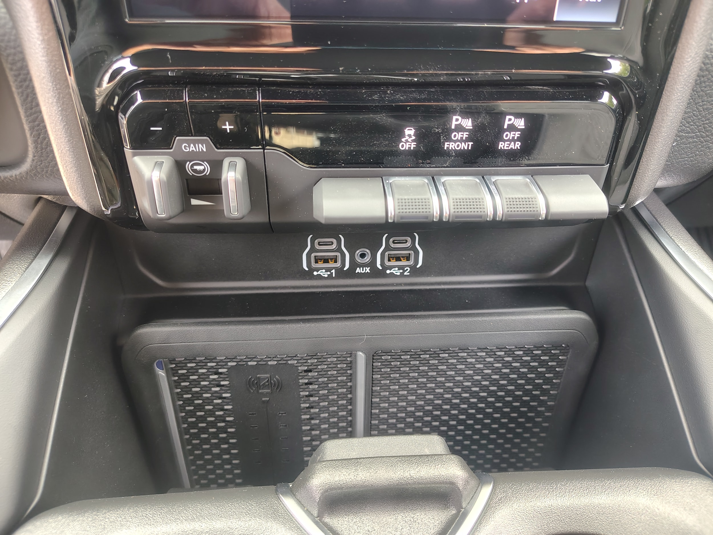 2026 Ram 1500 BIG HORN CREW CAB 4X4 5'7 BOX Forged Blue at Solomon CJD Carmichaels