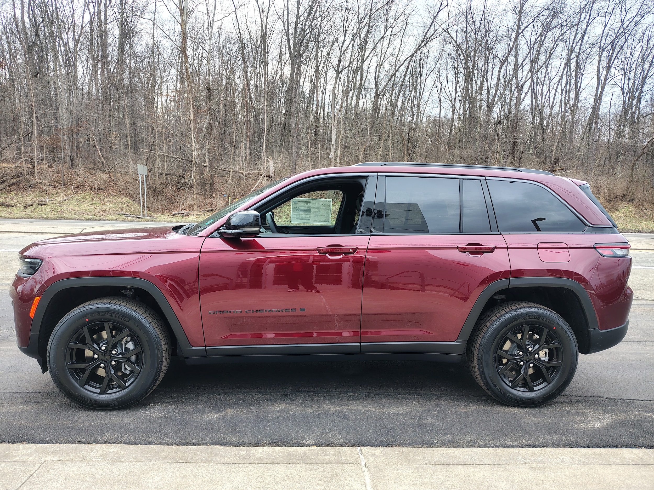 2026 Jeep Grand Cherokee LAREDO ALTITUDE 4X4 - 5