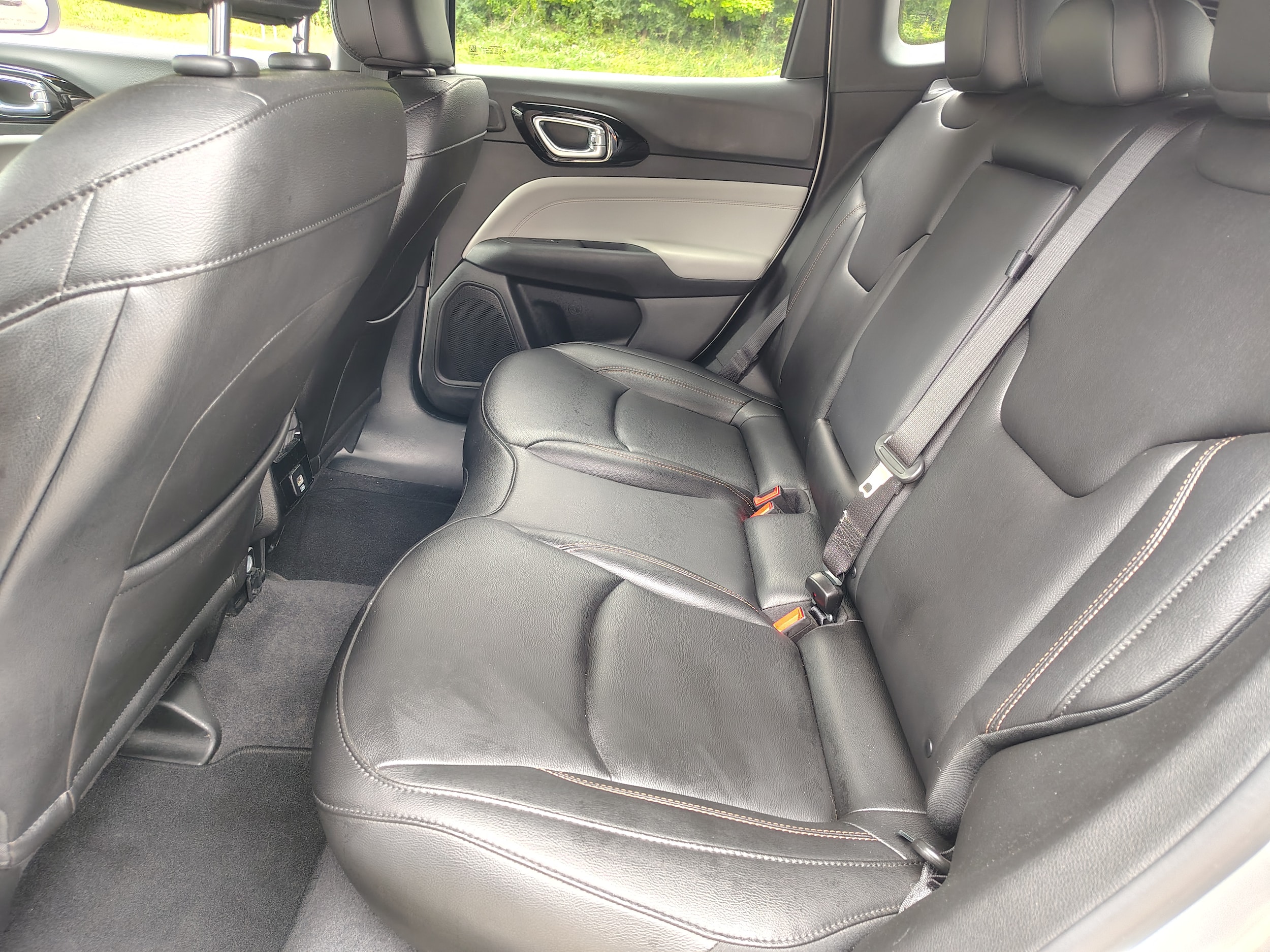 2024 Jeep Compass Limited Silver Zynith Metallic Clearcoat at Solomon CJD Carmichaels