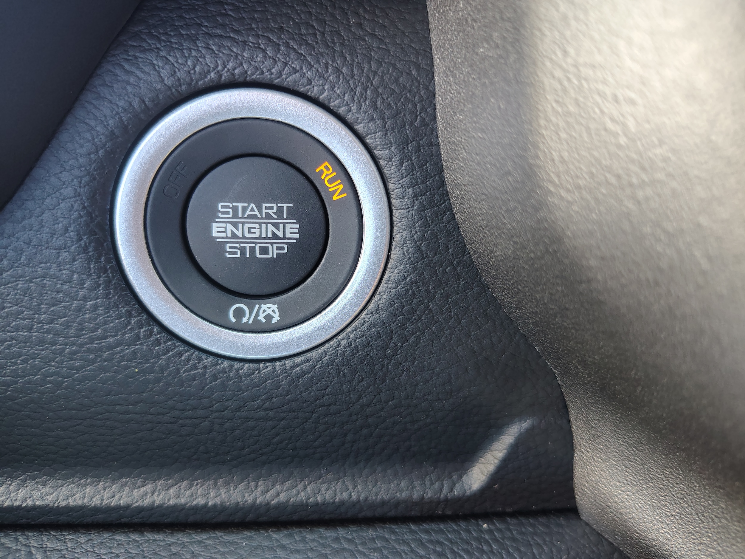 2027 Ram 1500 photo 35 of 41