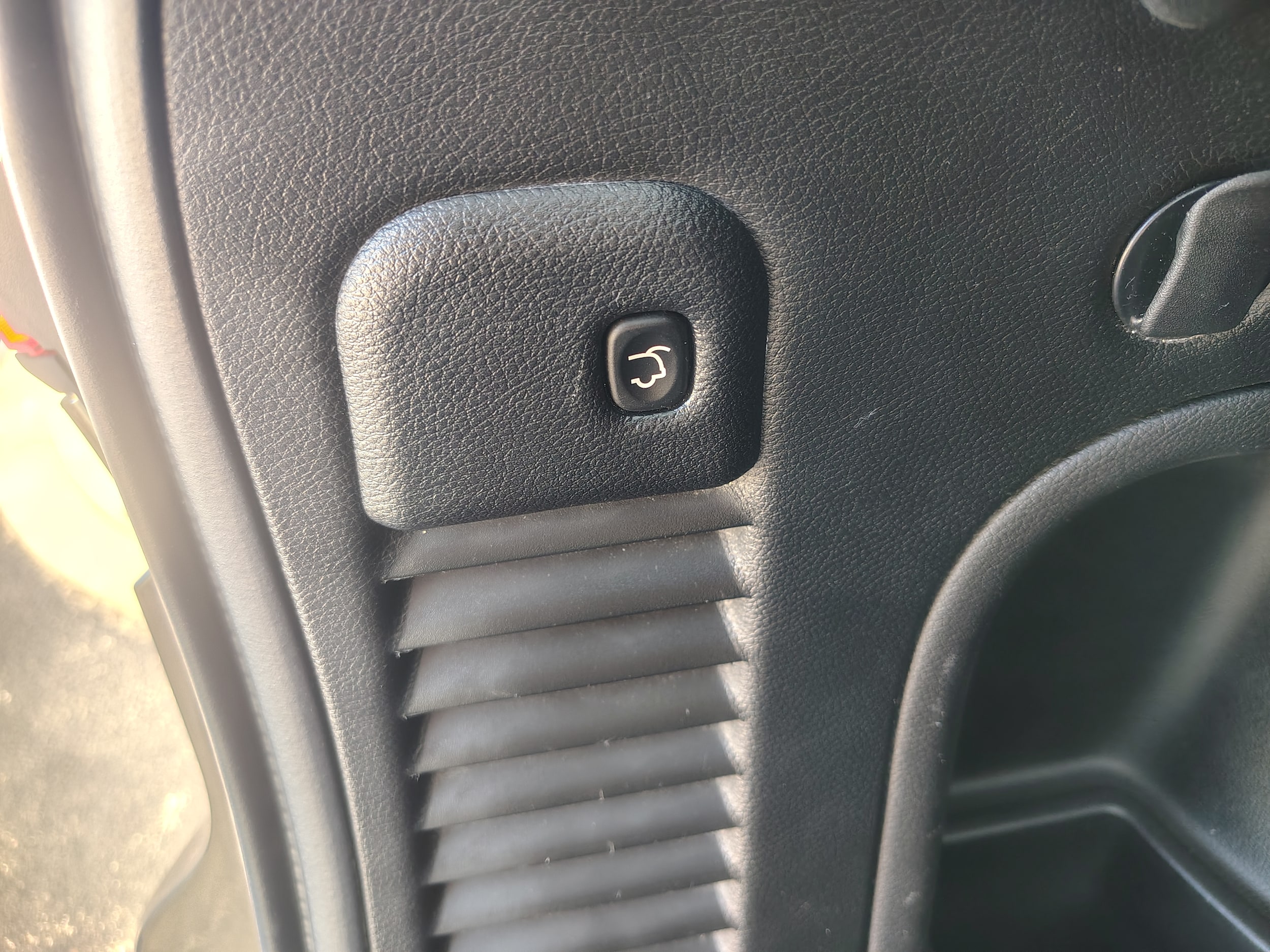 2021 Jeep Grand Cherokee Laredo X Granite Crystal Metallic Clearcoat at Solomon CJD Carmichaels