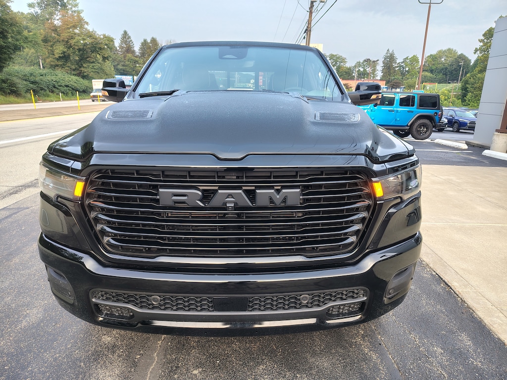 New 2026 Ram 1500 LARAMIE CREW CAB 4X4 5'7 BOX Pickup