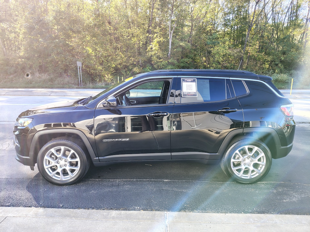 Used 2023 Jeep Compass Latitude Lux Latitude Lux 4x4