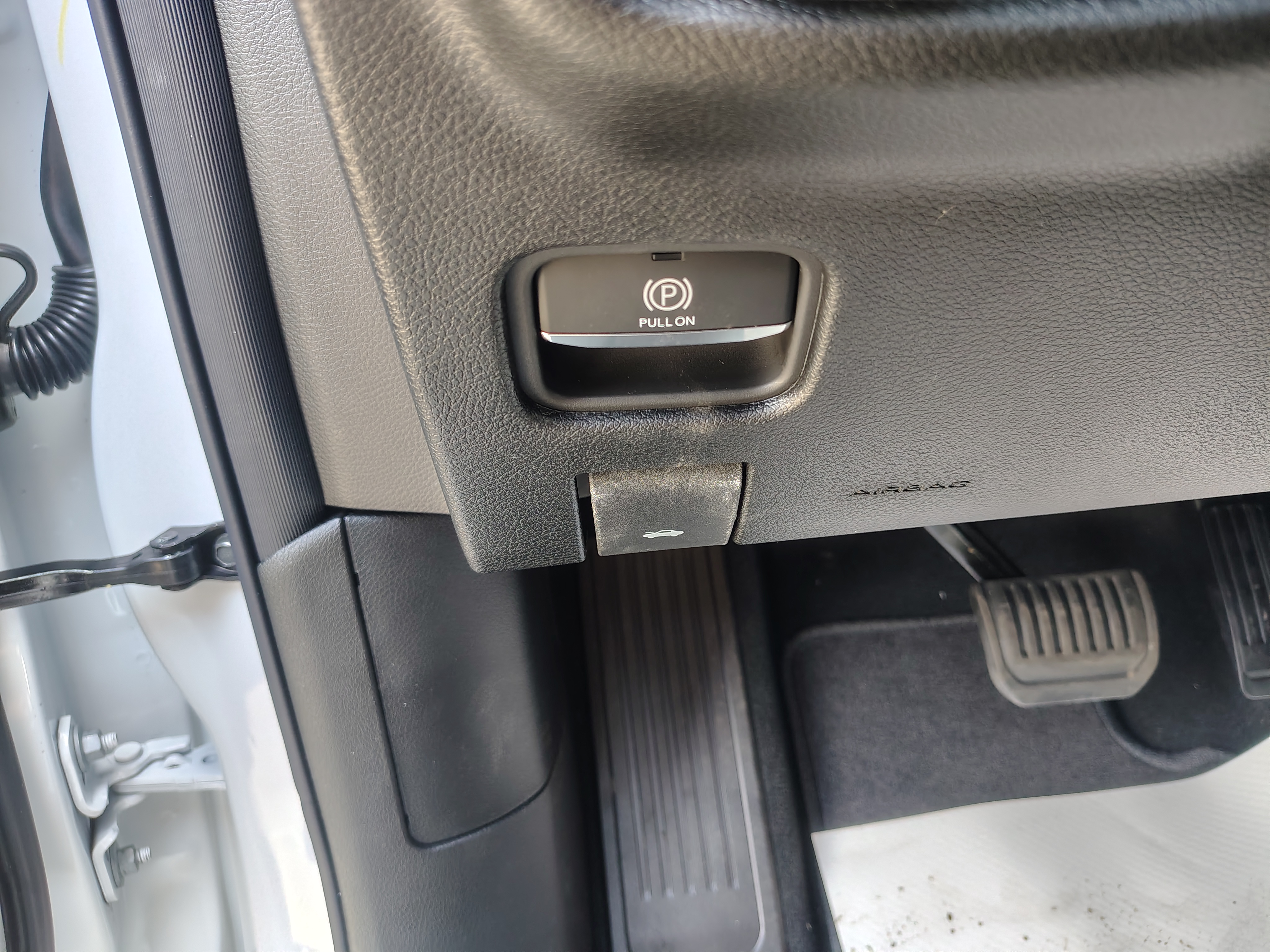 2027 Jeep Grand Cherokee photo 29 of 42