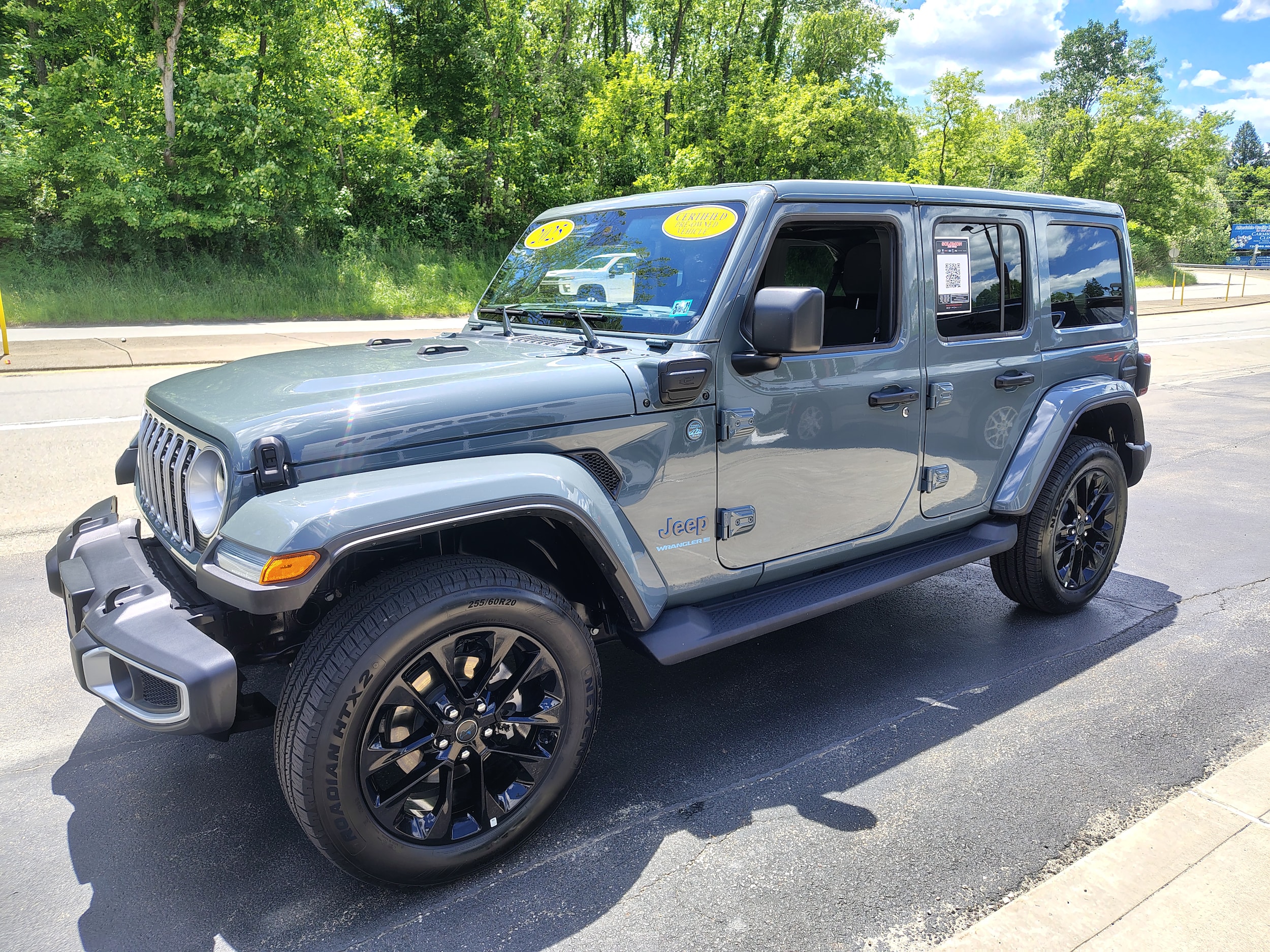 2025 Jeep Wrangler 4xe Sahara - 3