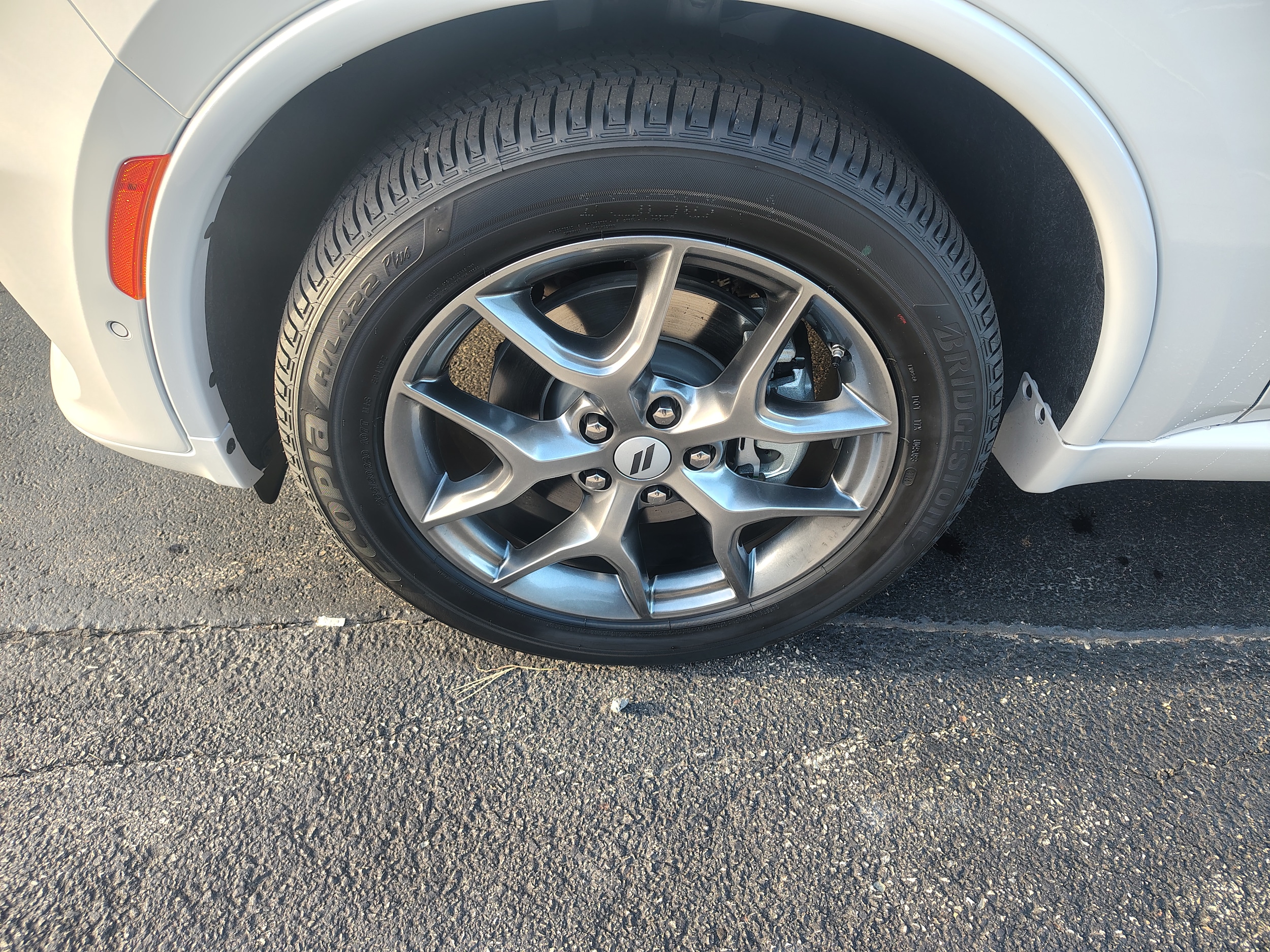 2027 Dodge Durango GT HEMI V8 PLUS AWD White Knuckle at Solomon CJD Carmichaels