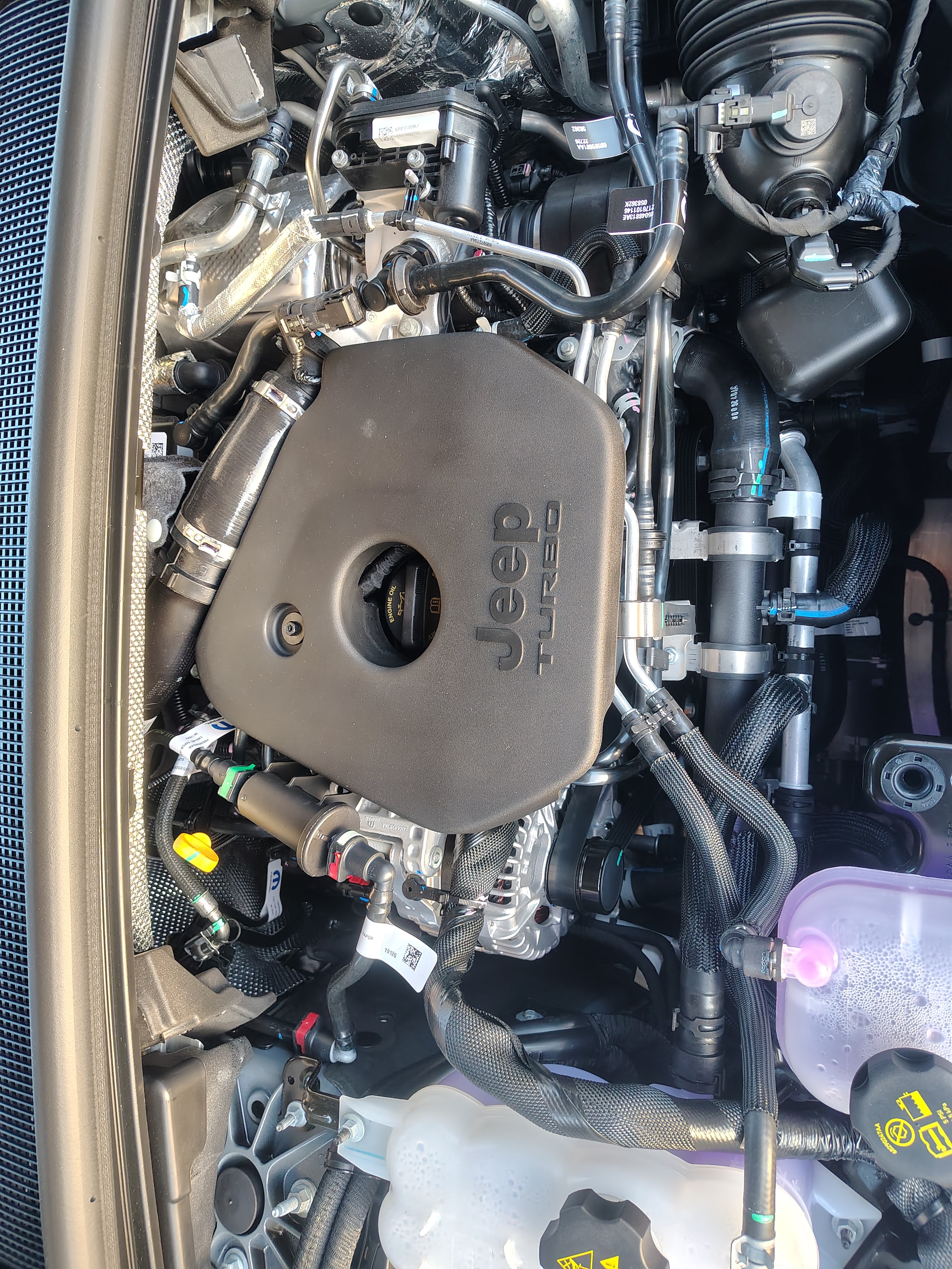 2027 Jeep Grand Cherokee photo 17 of 43