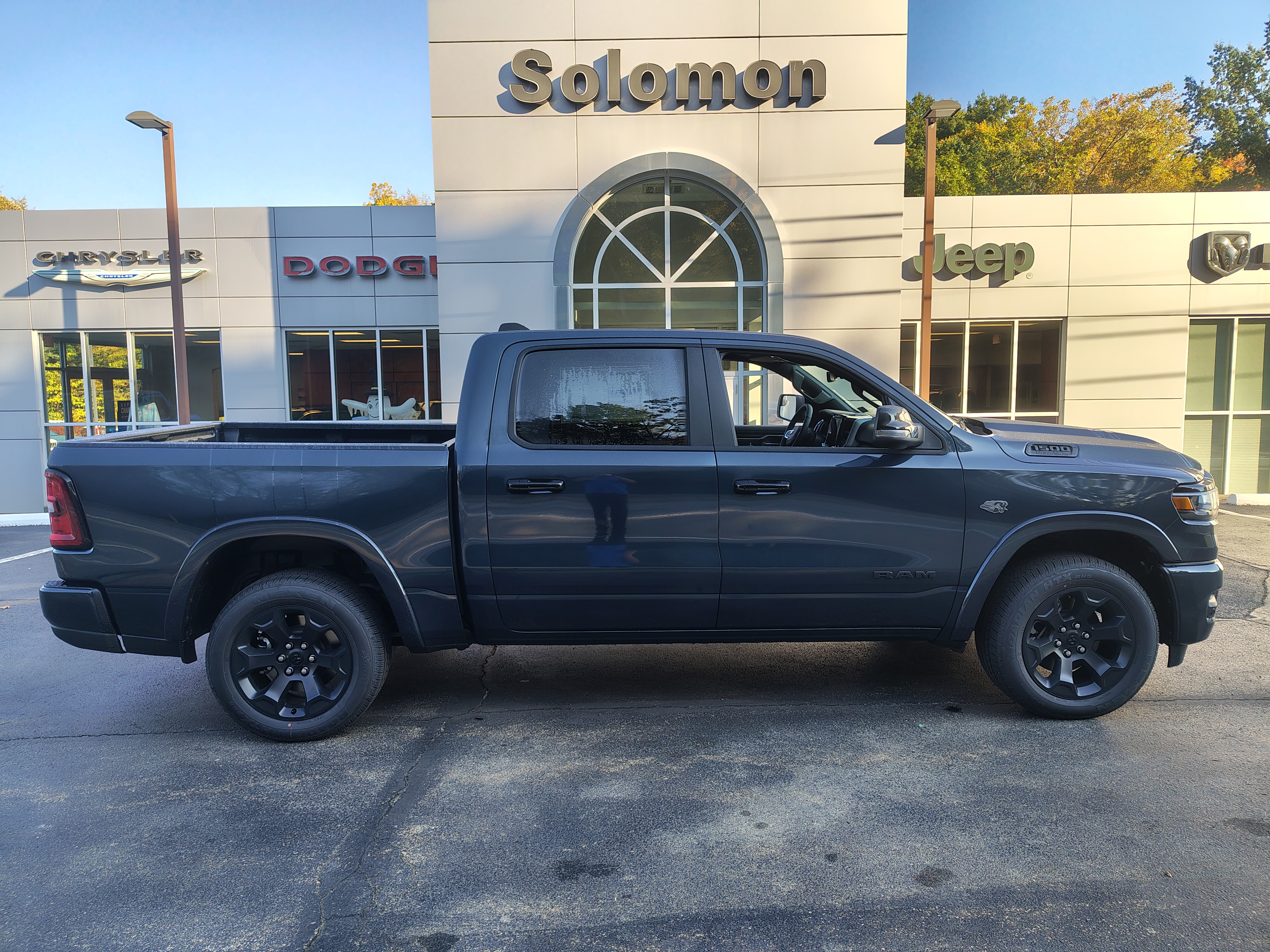 New 2027 Ram 1500 BIG HORN CREW CAB 4X4 5'7 BOX Pickup