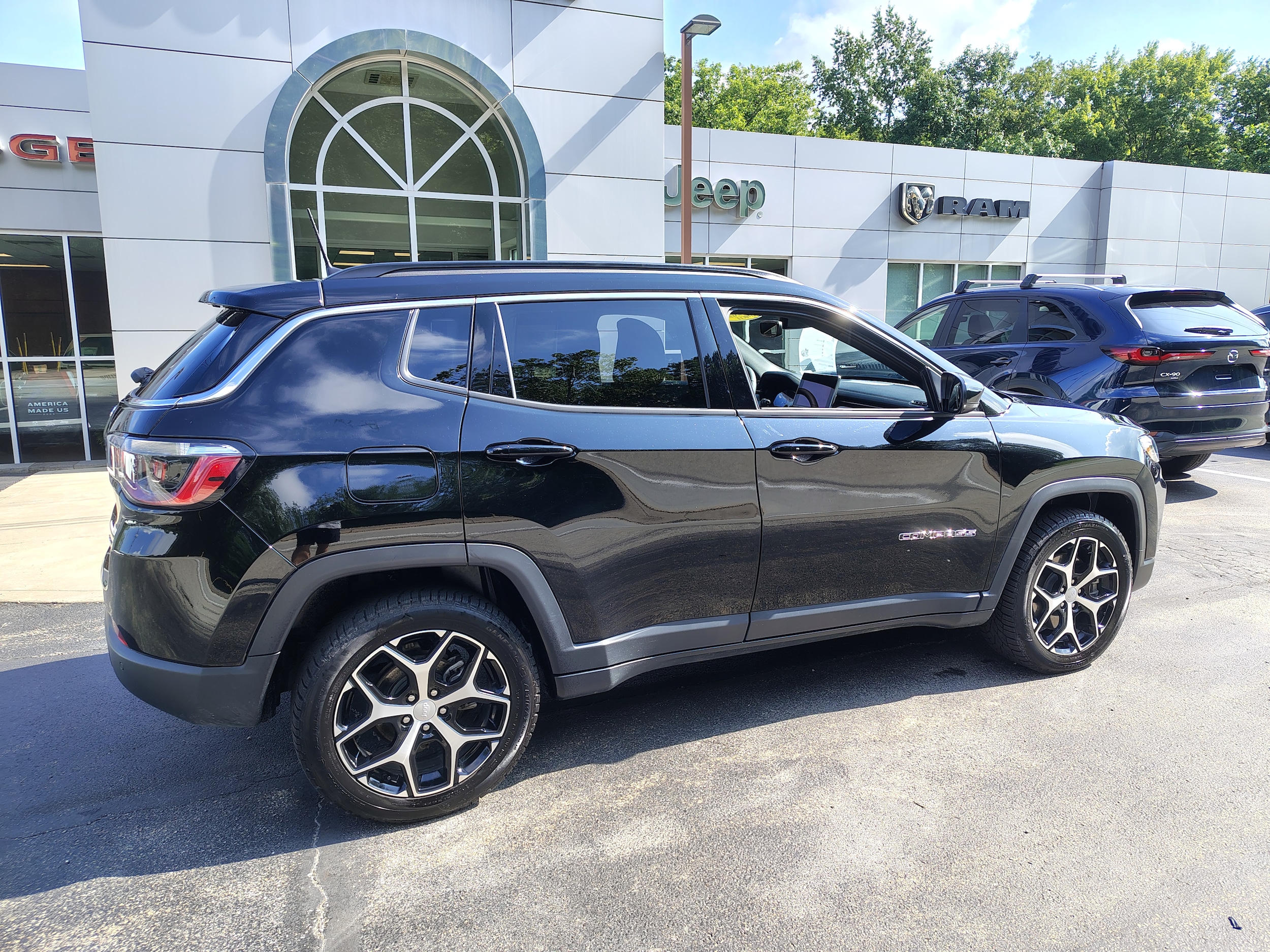2024 Jeep Compass Limited - 11