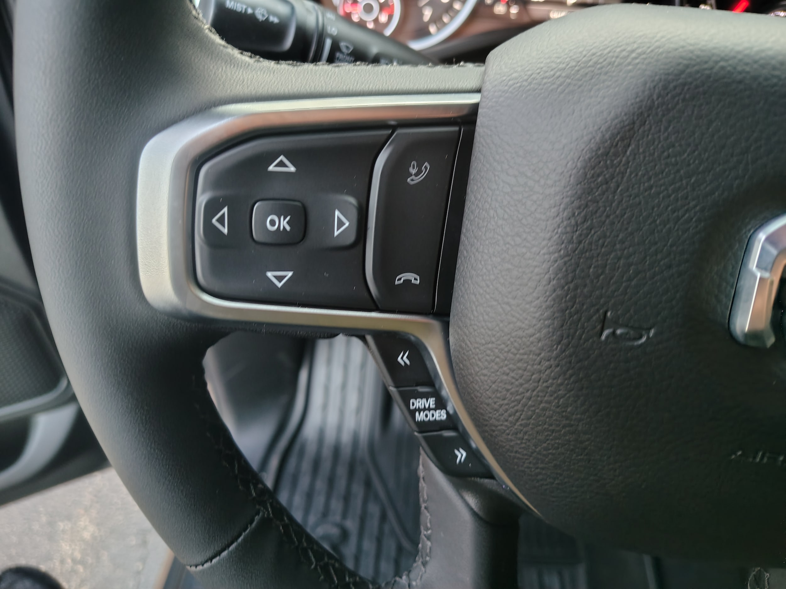 2027 Ram 1500 photo 32 of 40