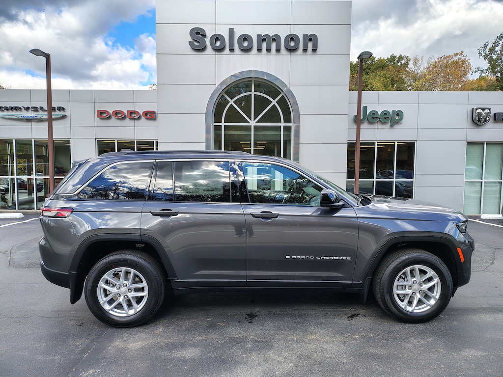 New 2025 Jeep Grand Cherokee LAREDO X 4X4 Sport Utility