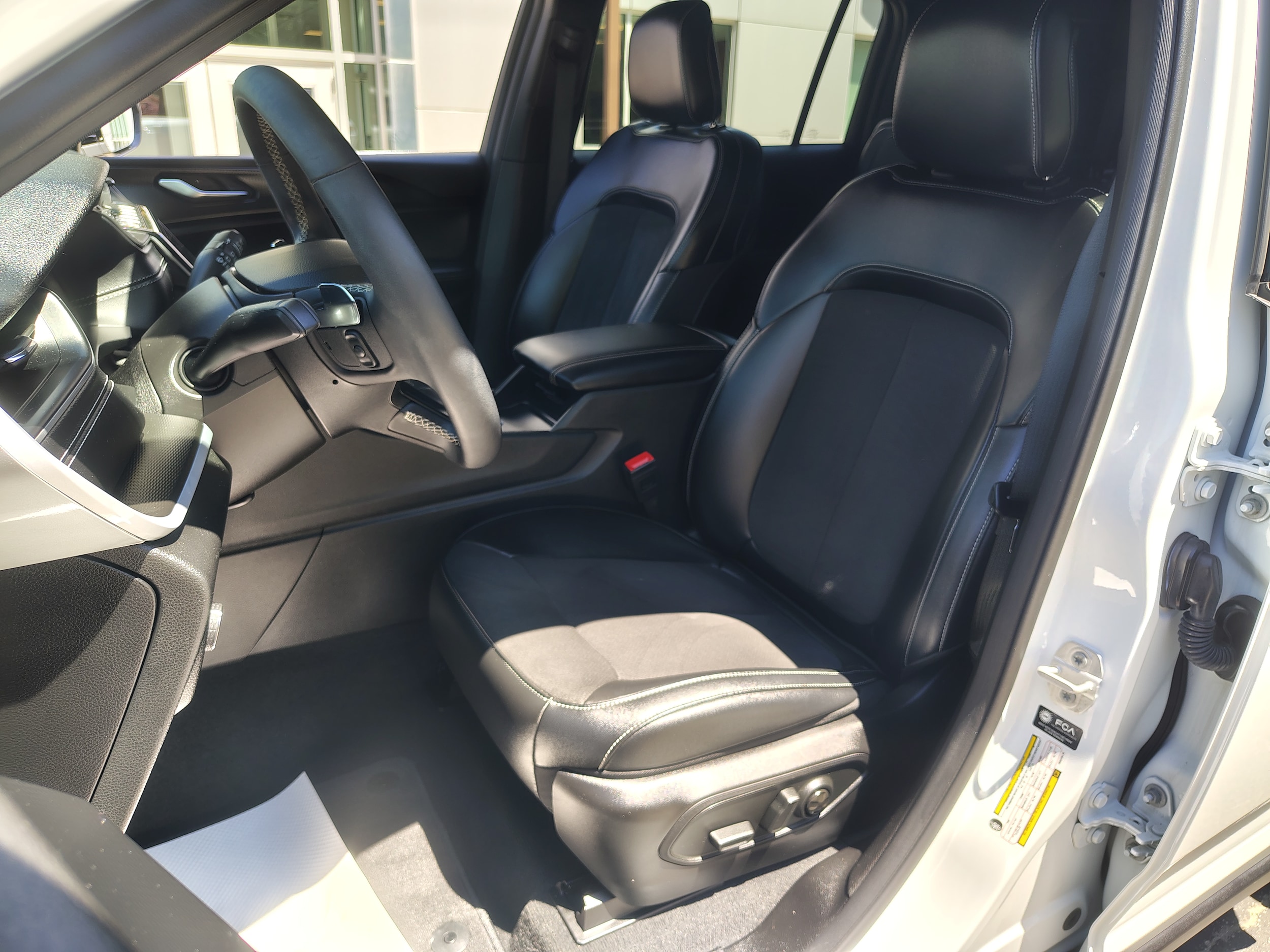 2024 Jeep Grand Cherokee L photo 18 of 40