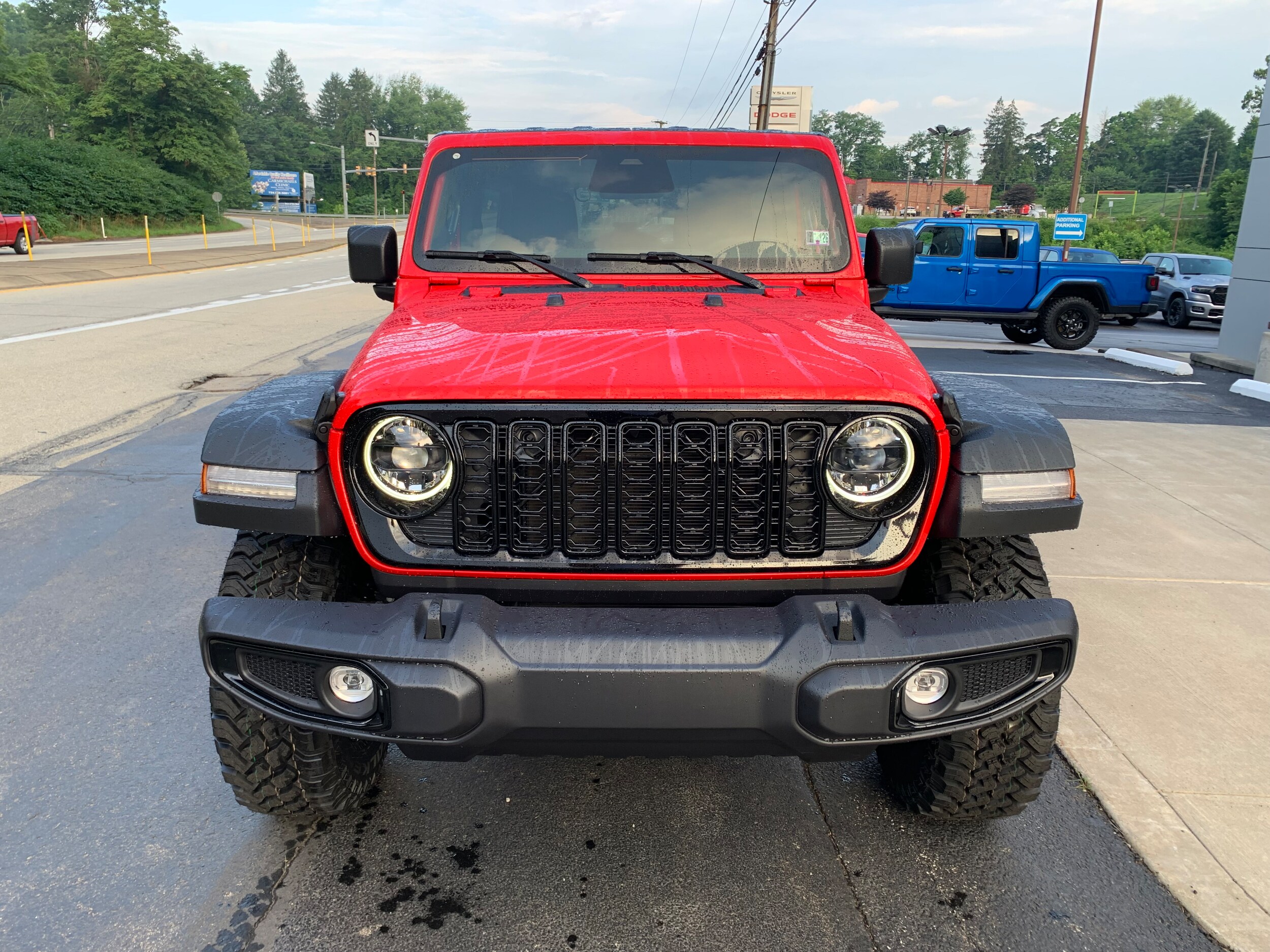 2025 Jeep Wrangler Willys photo 2