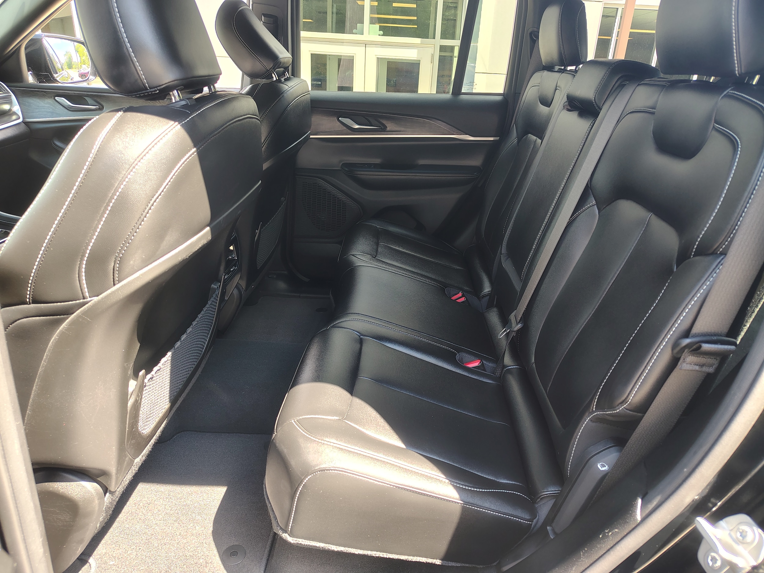 2024 Jeep Grand Cherokee Limited Diamond Black Crystal Pearlcoat at Solomon CJD Carmichaels