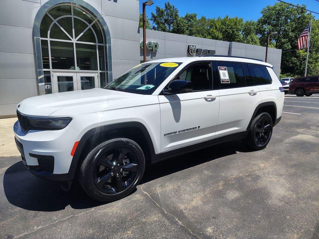 Used 2024 Jeep Grand Cherokee L Altitude Altitude 4x4