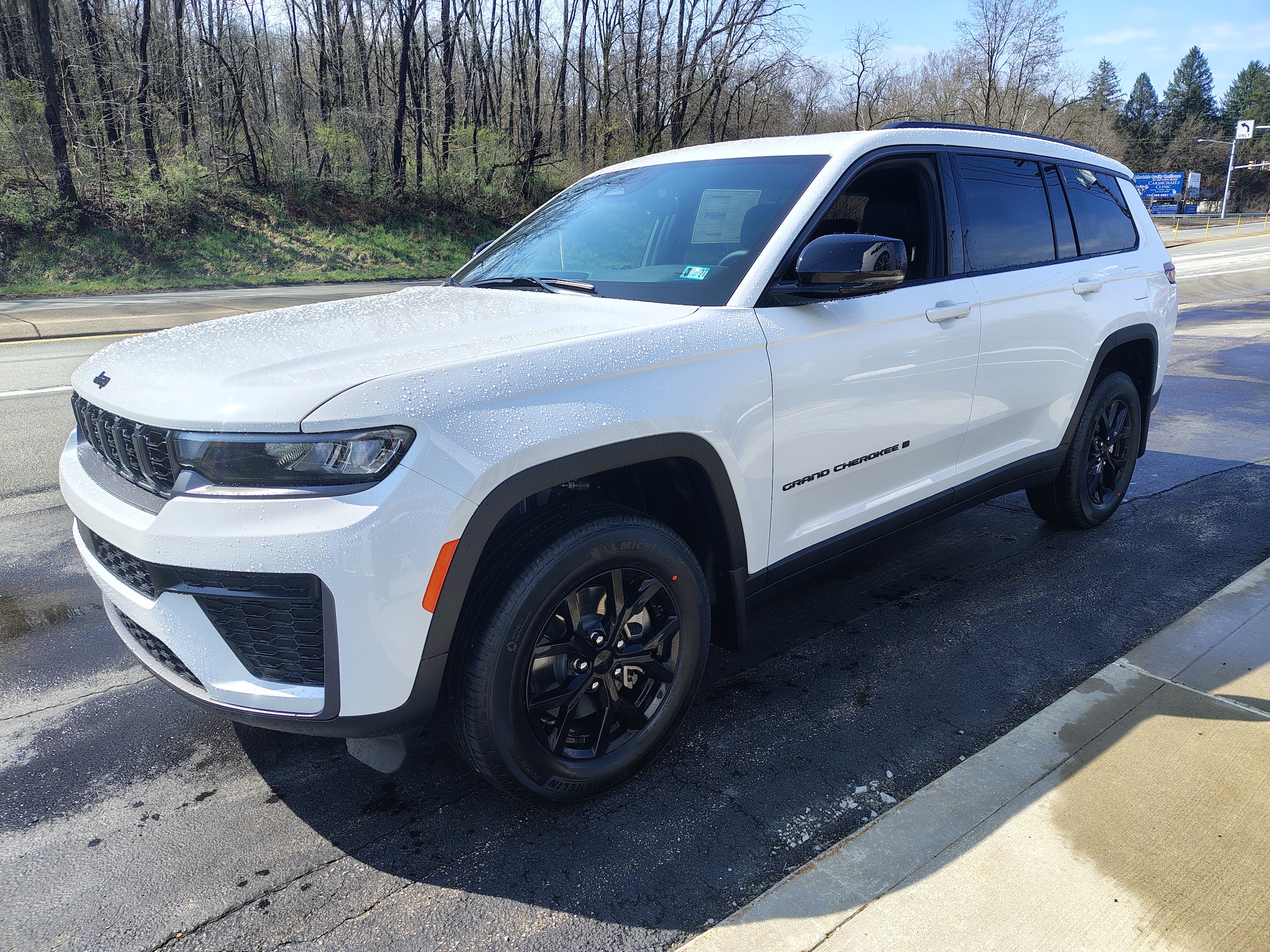 2026 Jeep Grand Cherokee L LAREDO ALTITUDE 4X4 Bright White at Three Rivers CJD