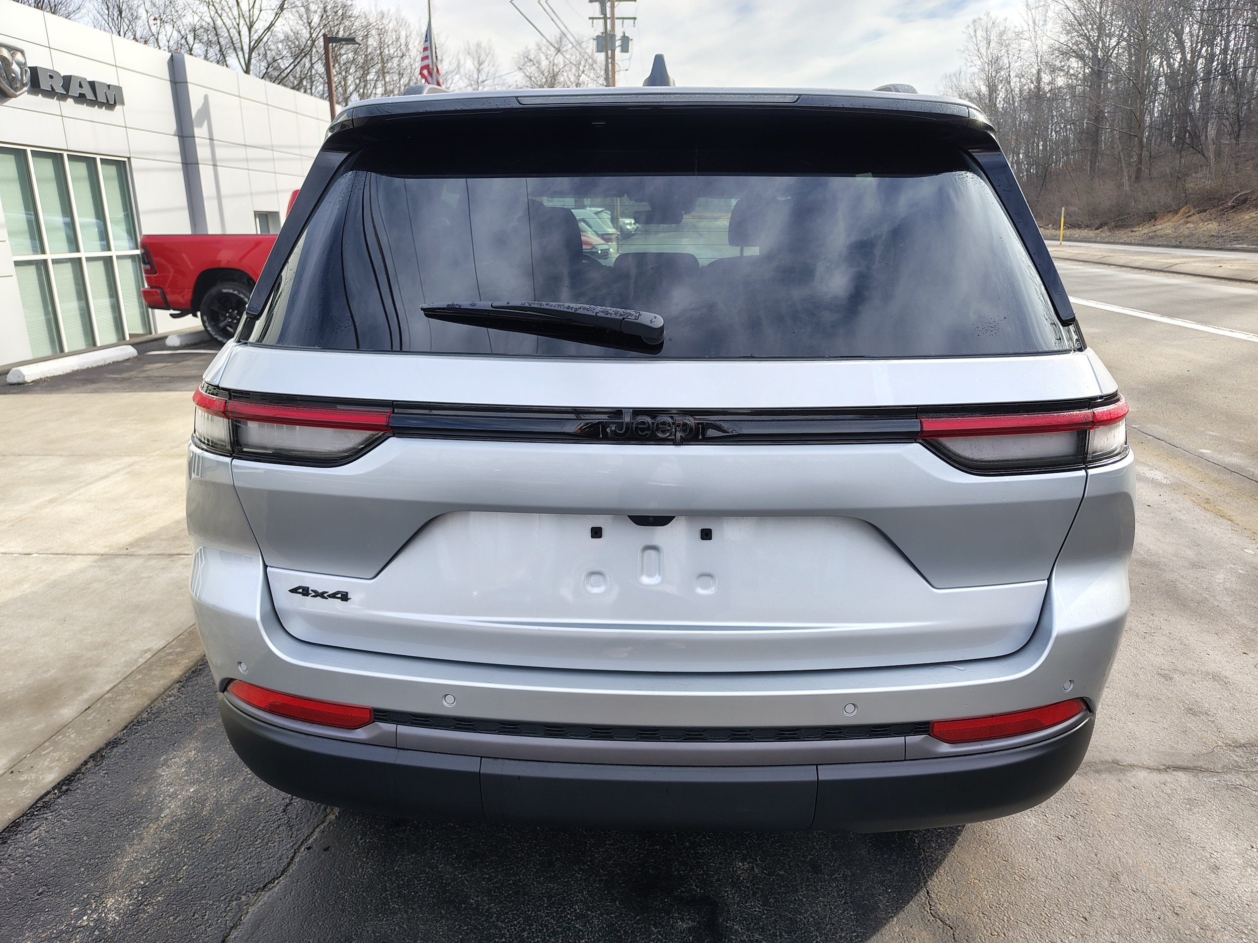 2026 Jeep Grand Cherokee LAREDO ALTITUDE 4X4 - 5