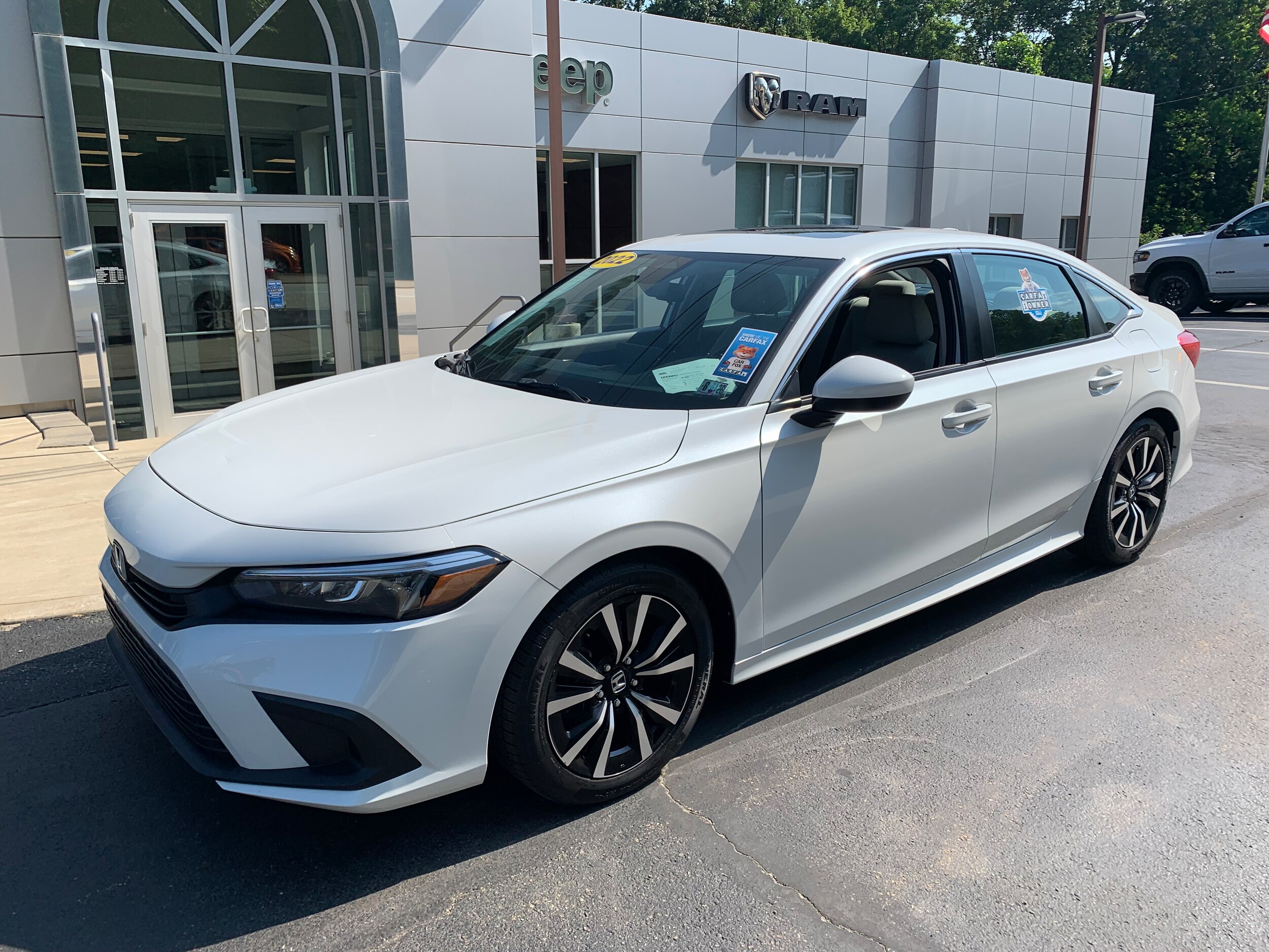 2022 Honda Civic EX photo 2
