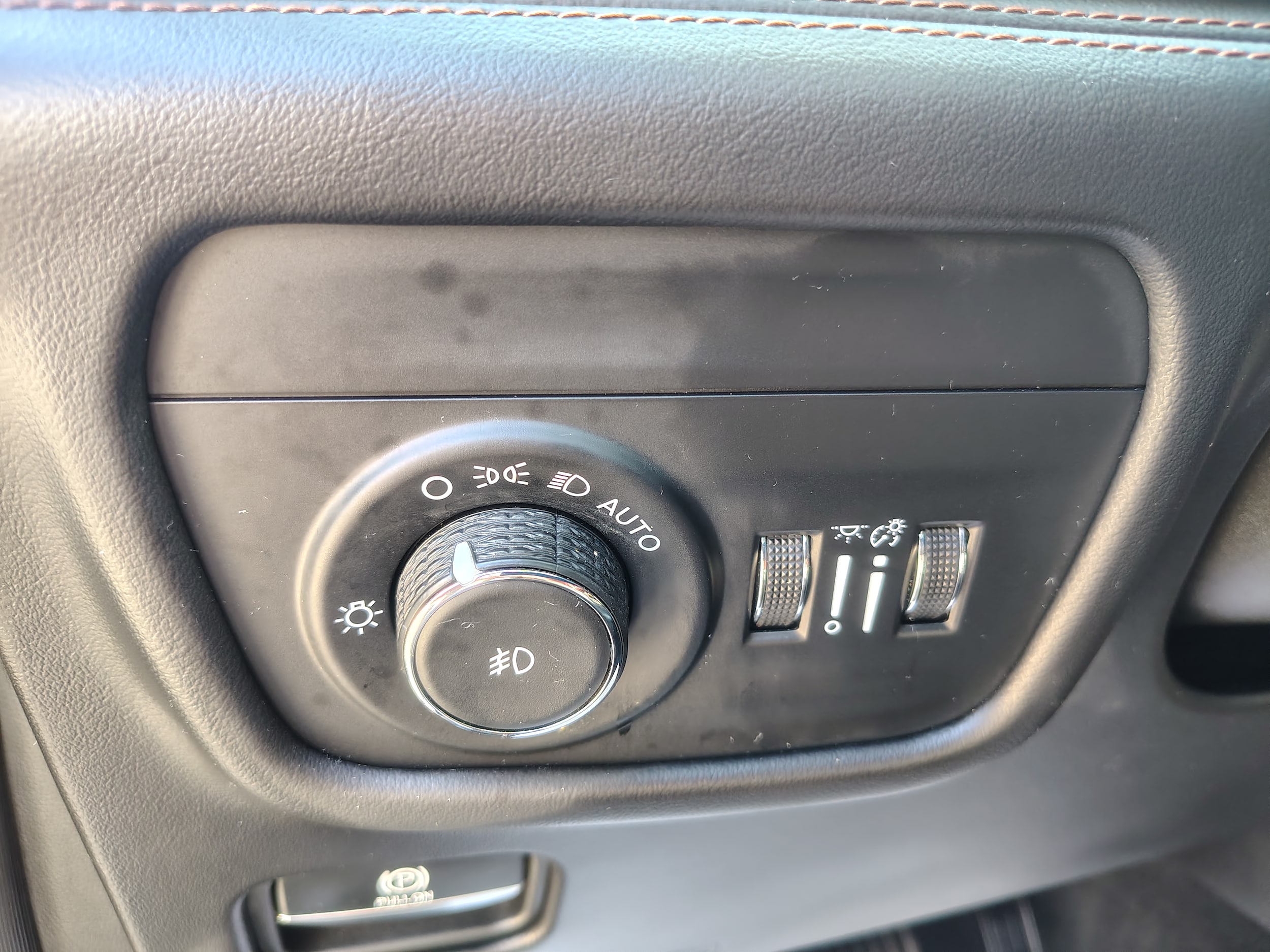 2025 Jeep Grand Cherokee L Summit Reserve Diamond Black Crystal Pearlcoat at Solomon CJD Carmichaels