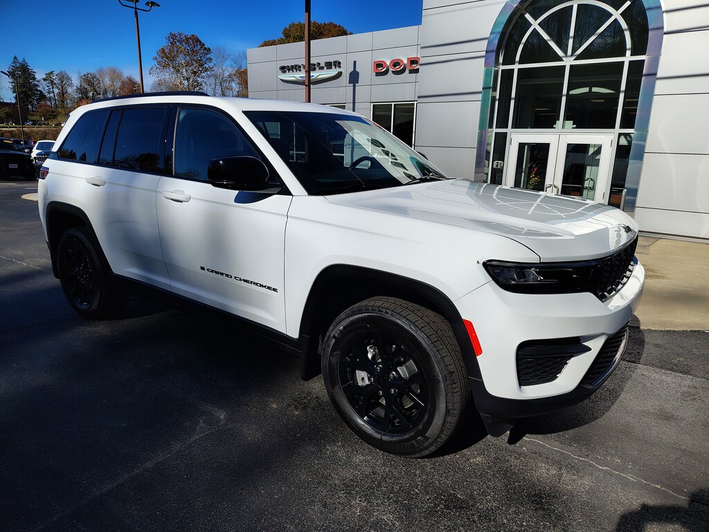 New 2025 Jeep Grand Cherokee ALTITUDE X 4X4 Sport Utility