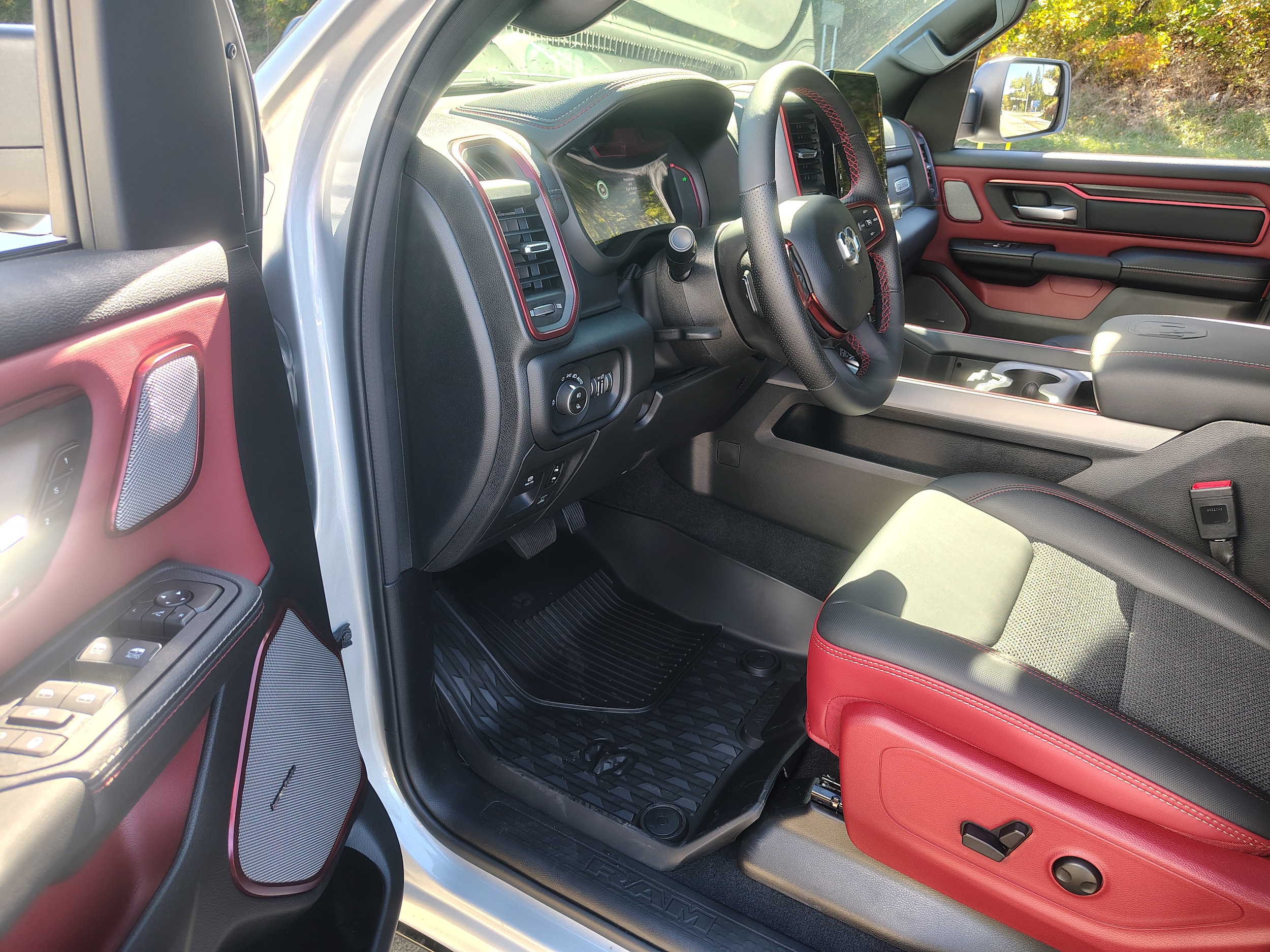 2027 Ram 1500 photo 19 of 41