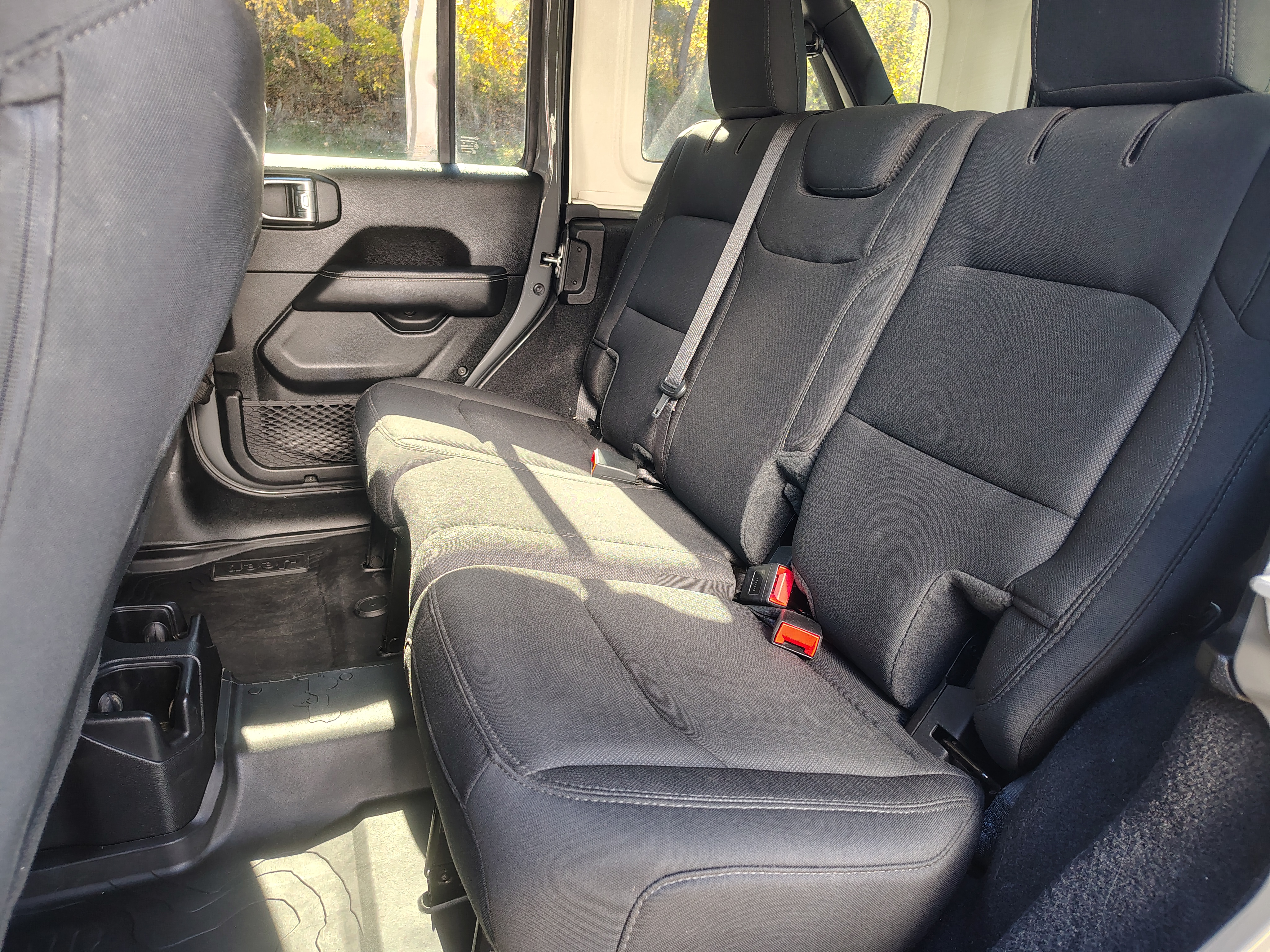 2020 Jeep Wrangler Unlimited photo 20 of 35