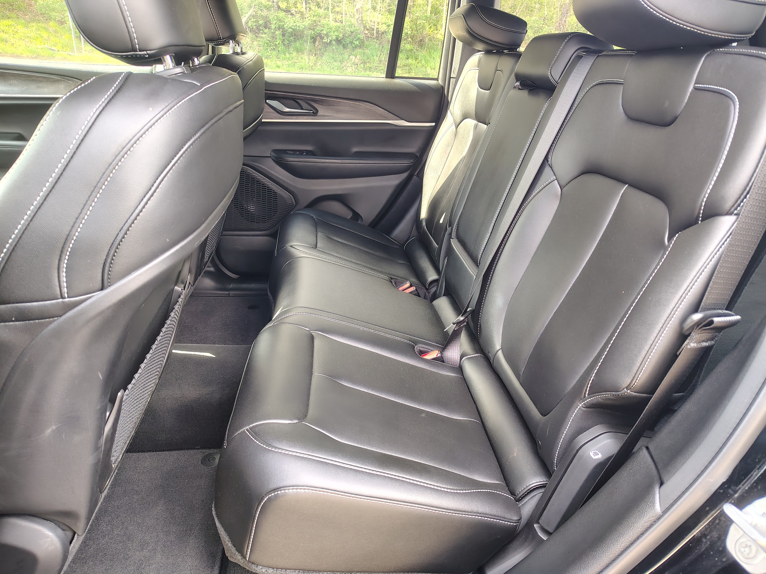 2024 Jeep Grand Cherokee Limited Diamond Black Crystal Pearlcoat at Solomon CJD Carmichaels