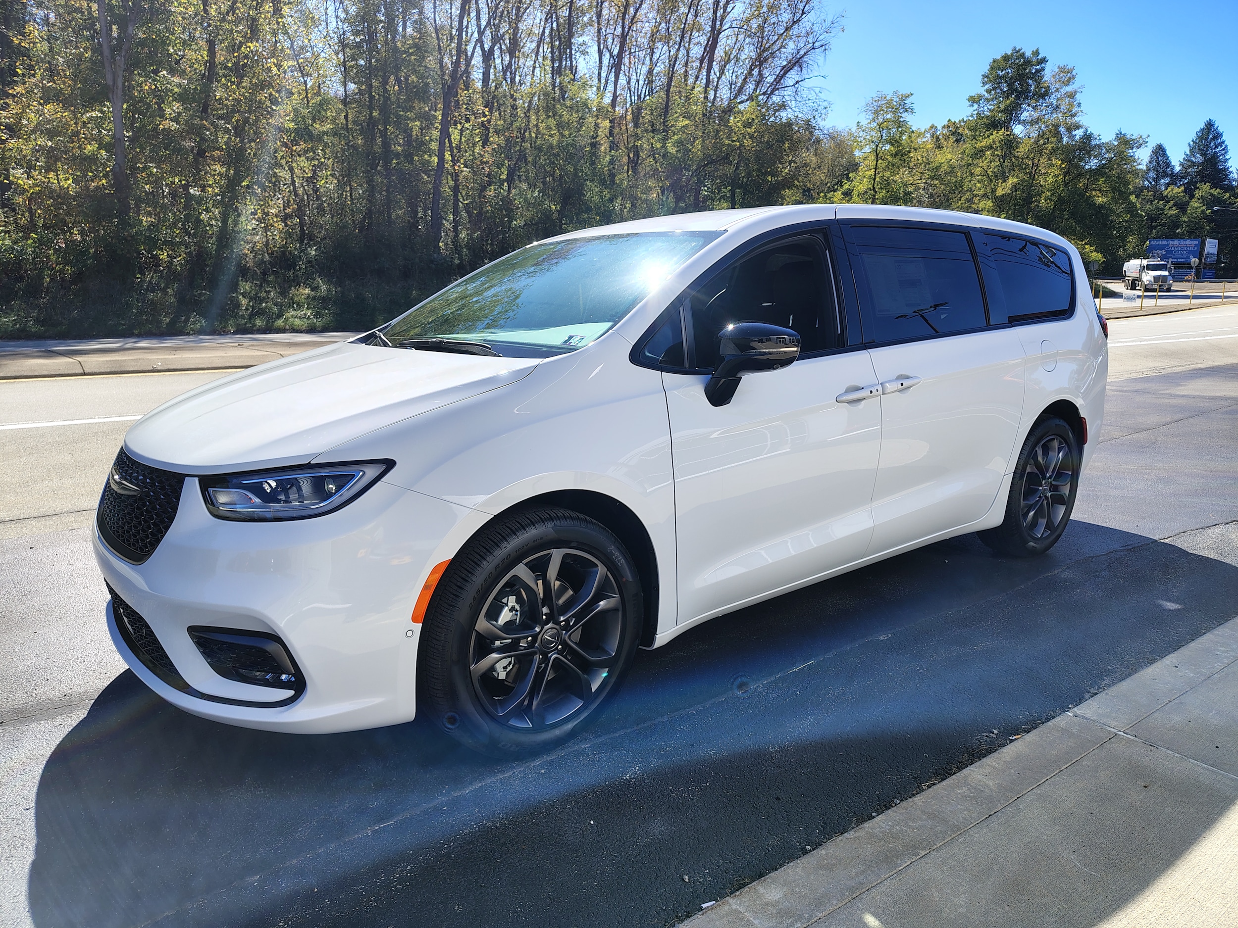 2026 Chrysler Pacifica SELECT - 3