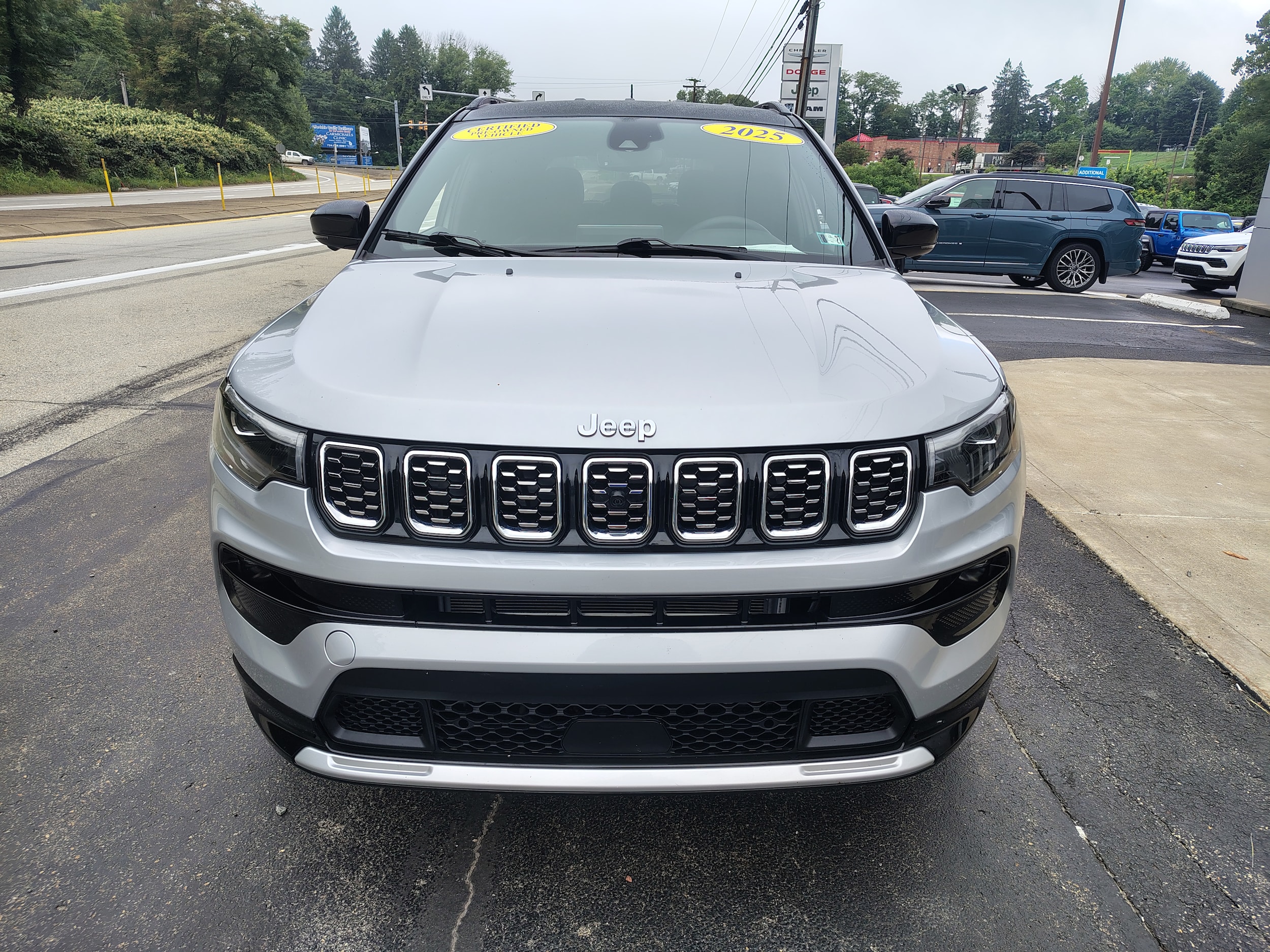 2025 Jeep Compass Limited Silver Zynith Metallic Clearcoat at Solomon CJD Carmichaels