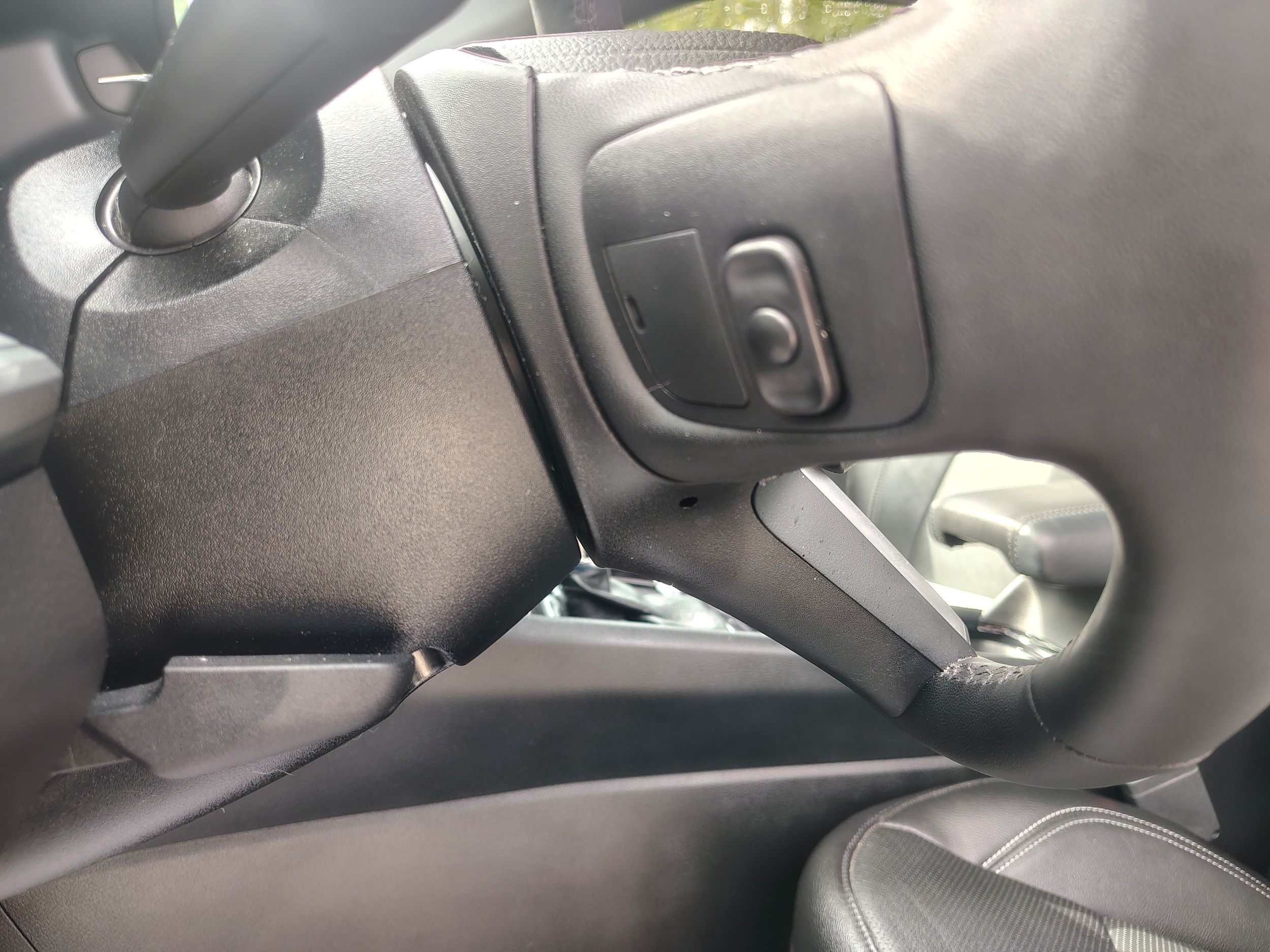 2025 Jeep Compass Limited Diamond Black Crystal Pearlcoat at Solomon CJD Carmichaels