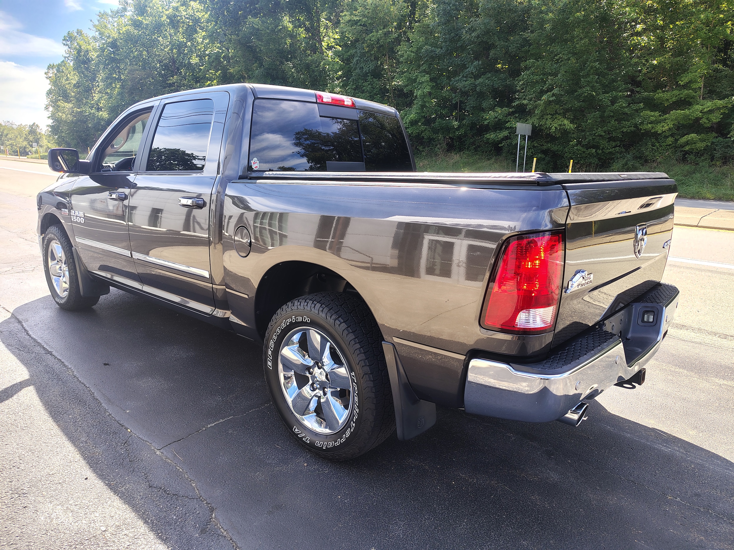 2018 Ram 1500 Big Horn Granite Crystal Metallic Clearcoat at Solomon CJD Carmichaels