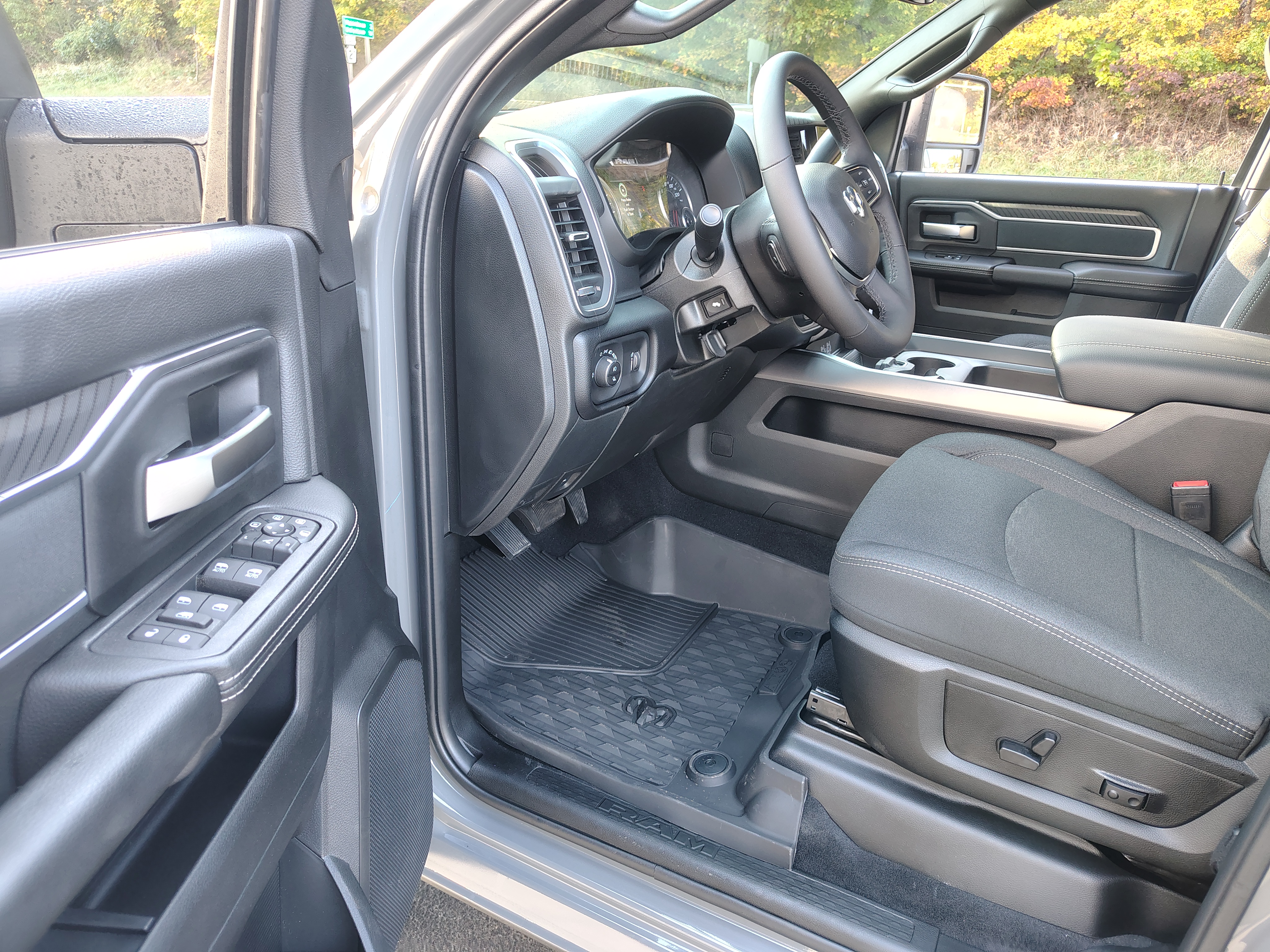 2027 Ram 2500 photo 18 of 40