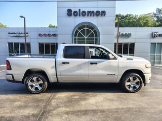 2026 Ram 1500 Express Crew Cab 4x4 5'7 Box Pickup