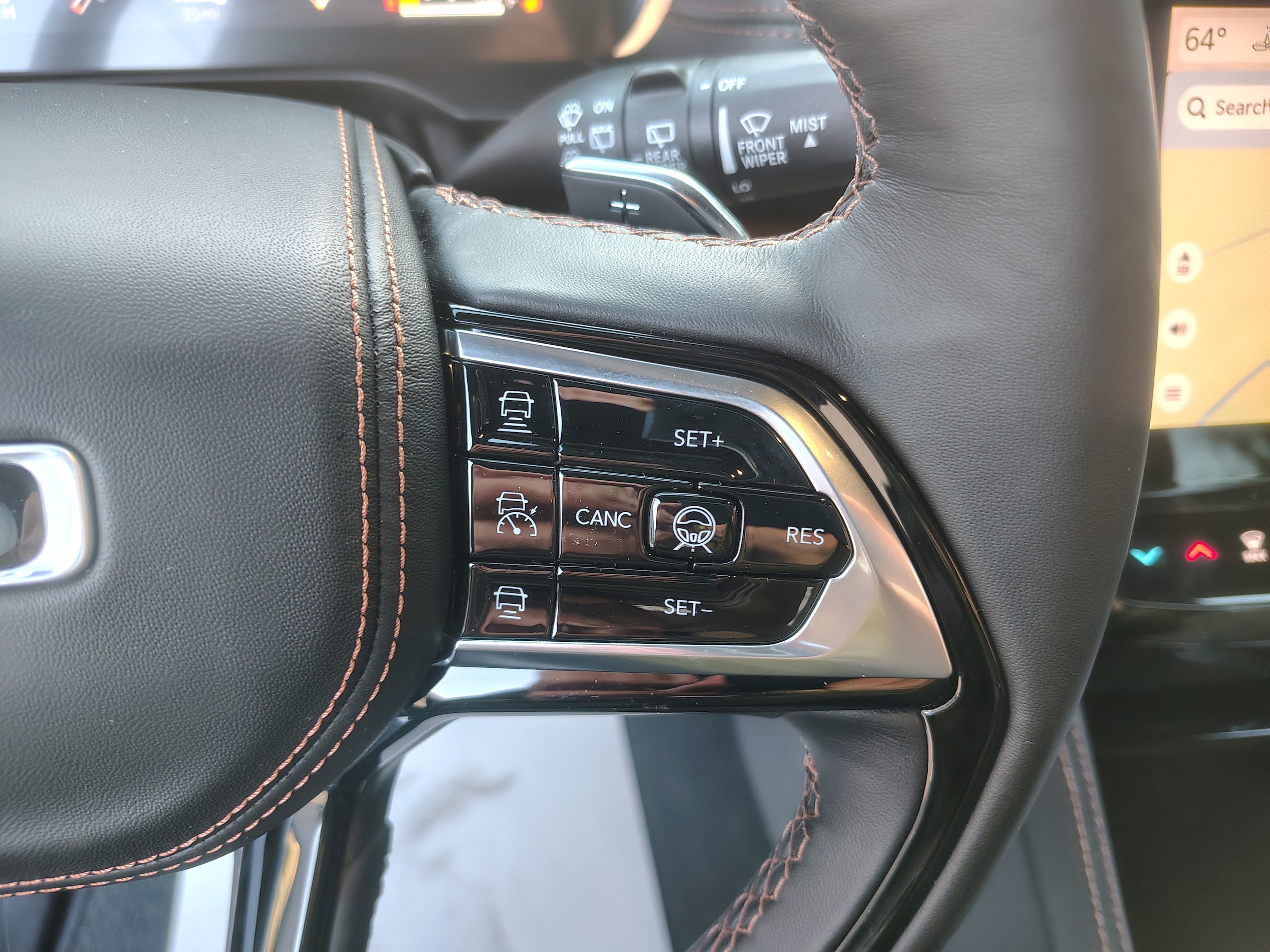 2027 Jeep Grand Cherokee photo 40 of 47