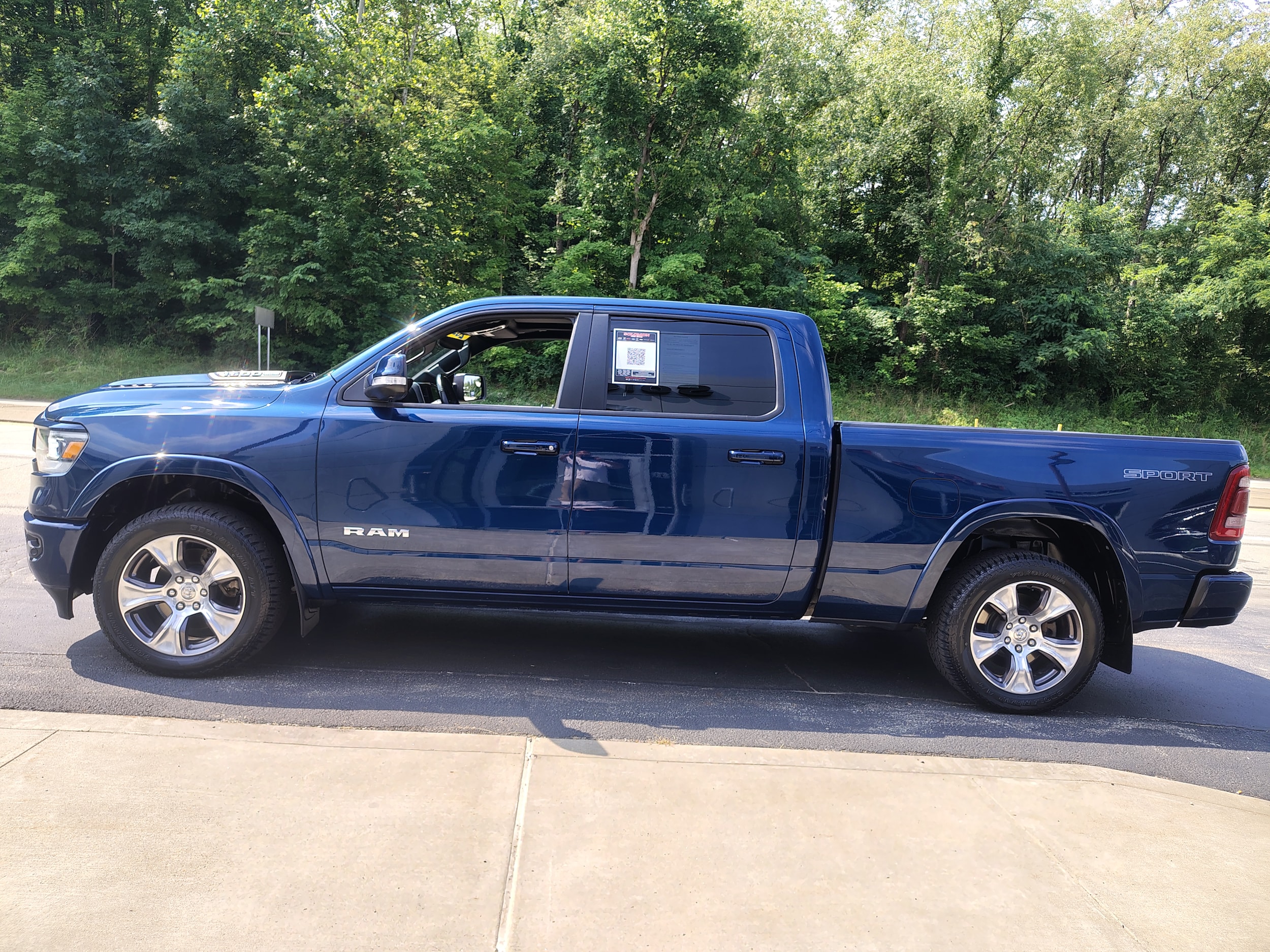 2022 Ram 1500 photo 6 of 44
