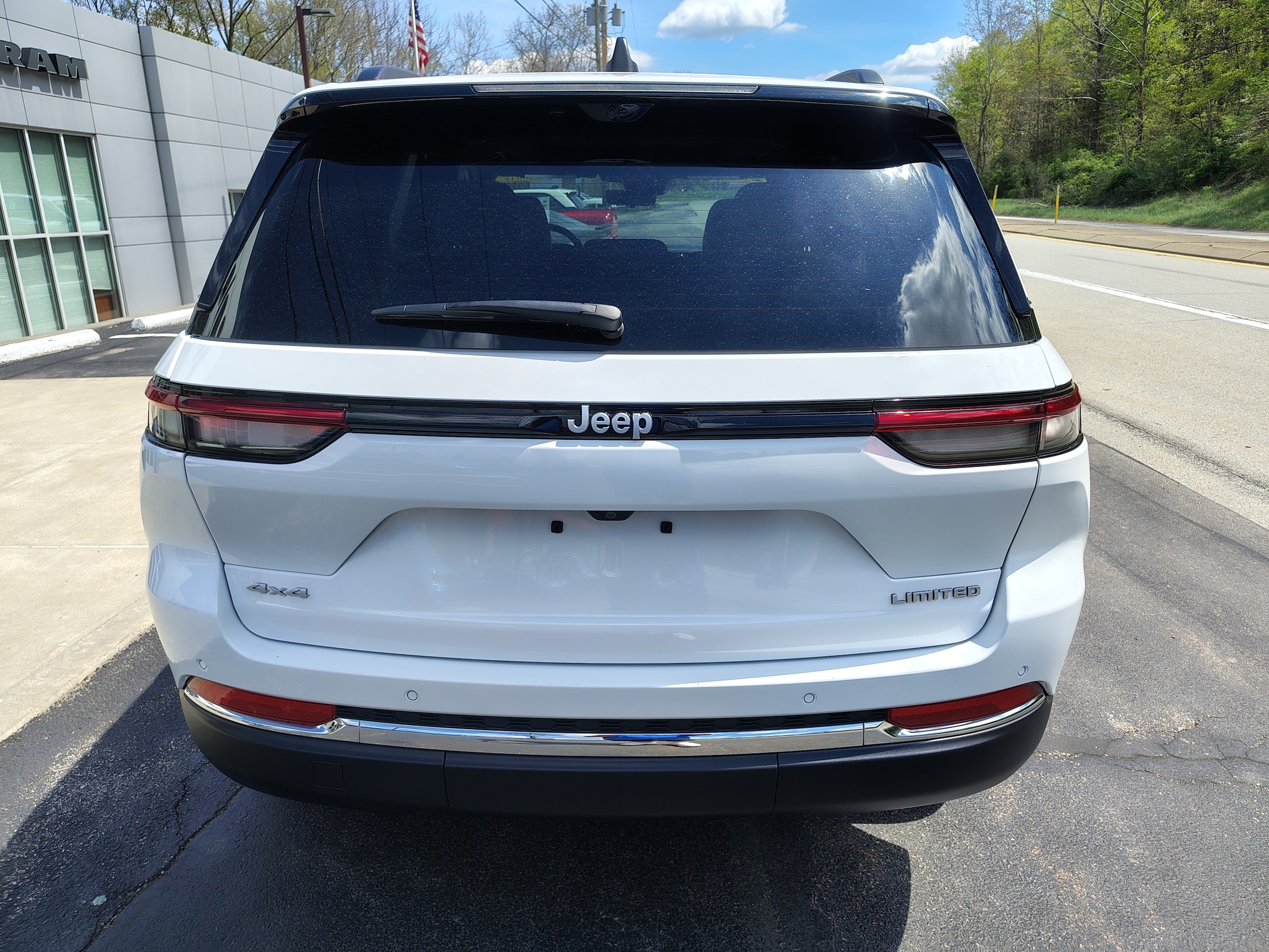 2025 Jeep Grand Cherokee Limited Bright White Clearcoat at Solomon CJD Carmichaels