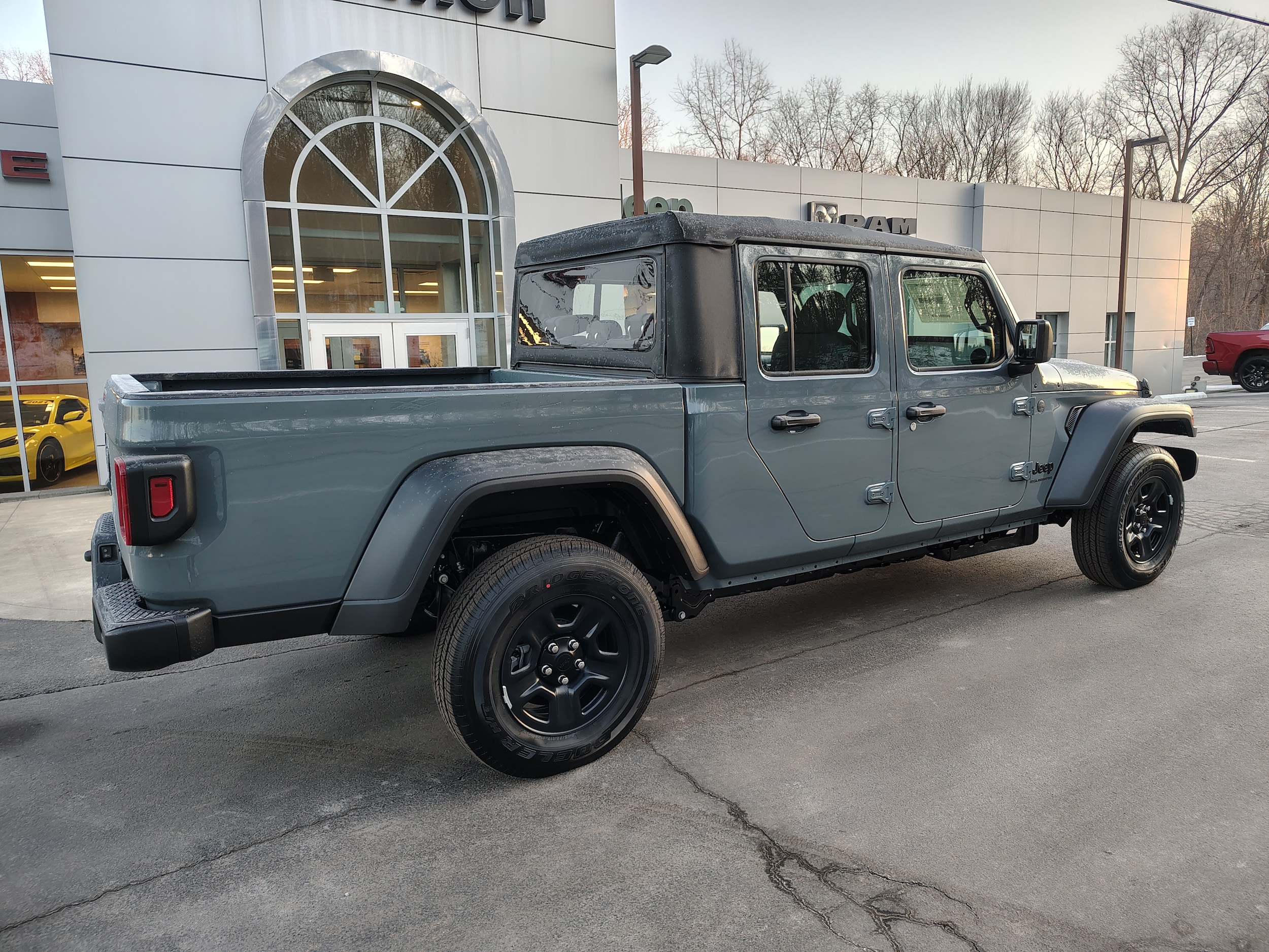 2026 Jeep Gladiator SPORT 4X4 Anvil at Solomon CJD Carmichaels