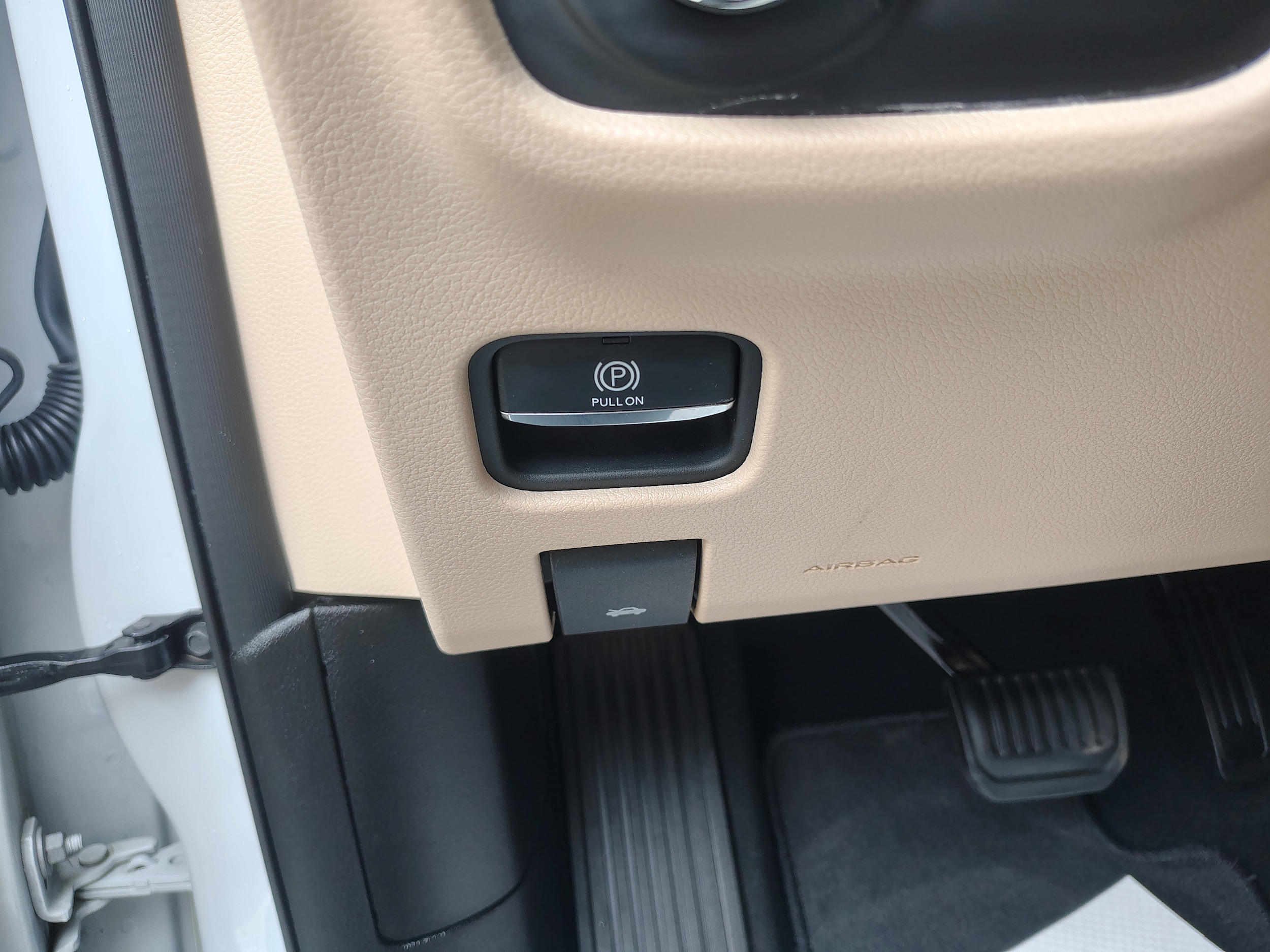 2024 Jeep Grand Cherokee Limited Bright White Clearcoat at Solomon CJD Carmichaels