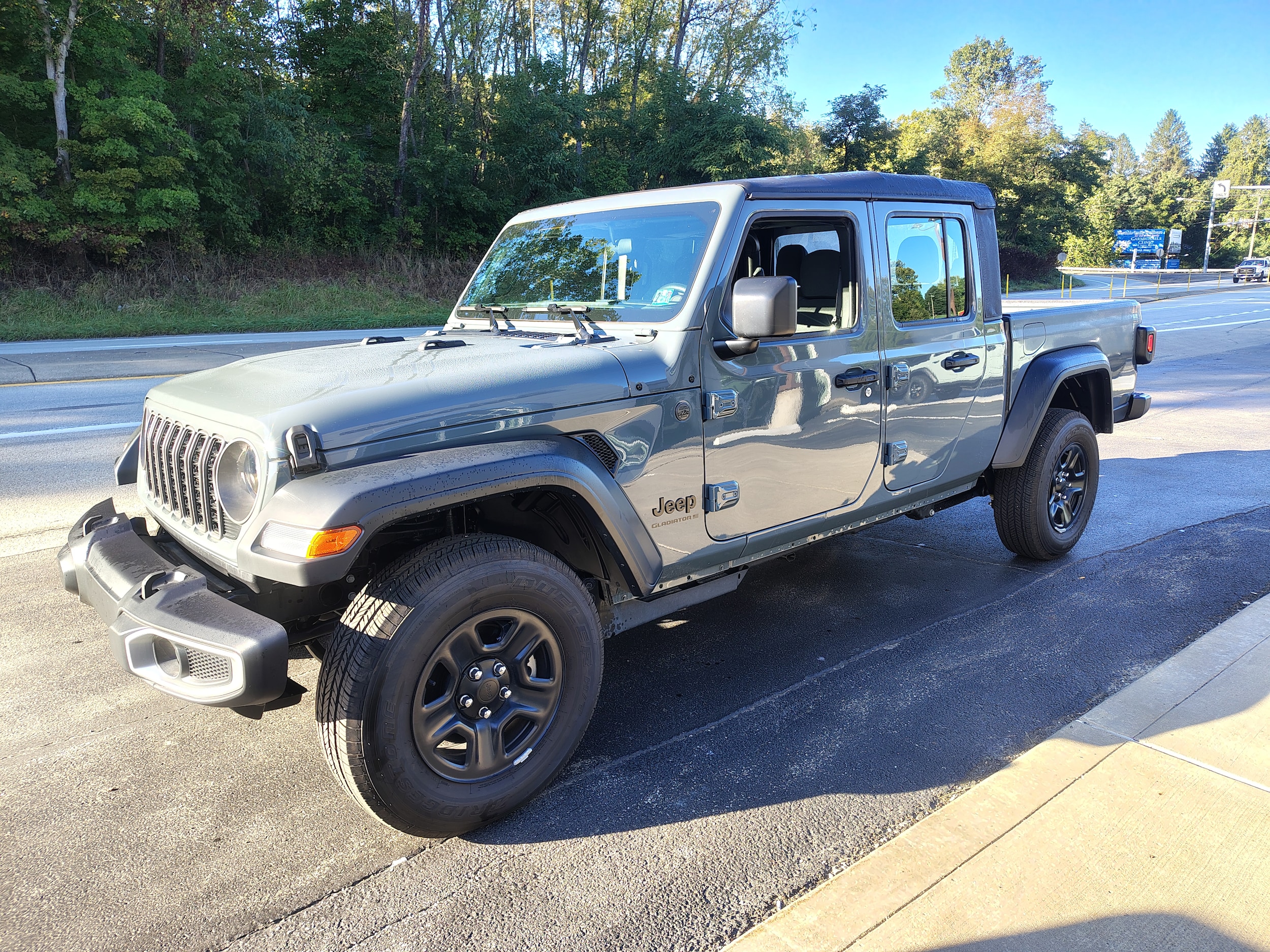 2026 Jeep Gladiator SPORT 4X4 - 3