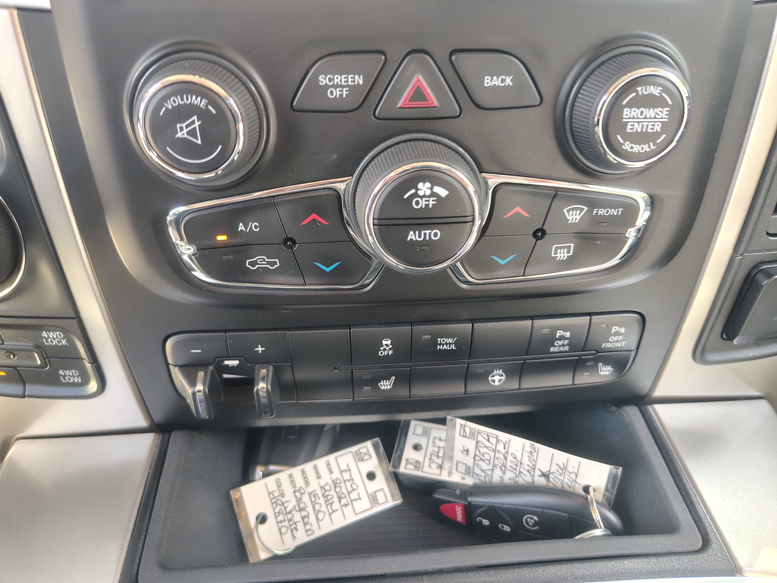 2018 Ram 1500 Big Horn Granite Crystal Metallic Clearcoat at Solomon CJD Carmichaels