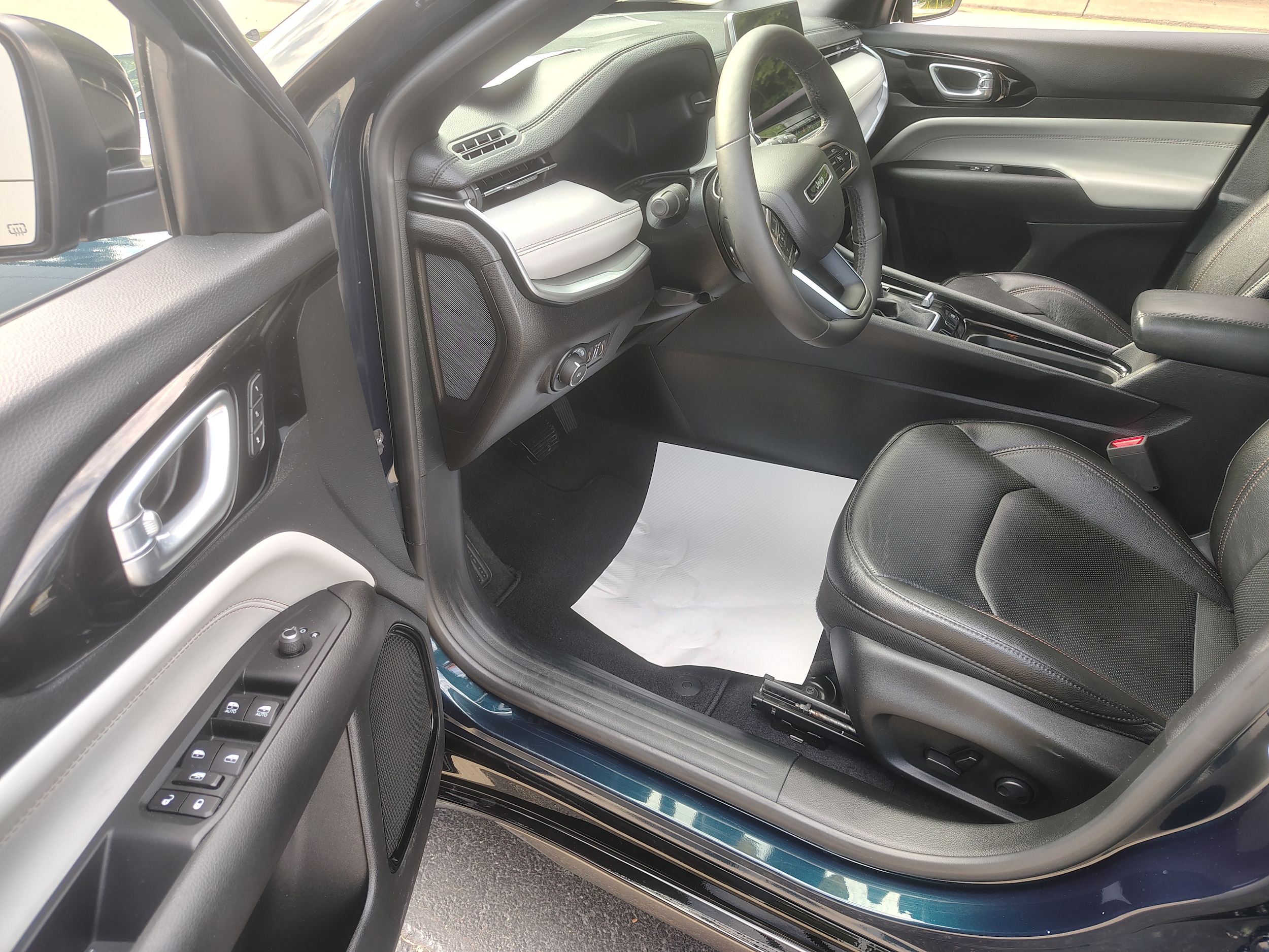 2024 Jeep Compass Limited Fathom Blue Pearlcoat at Solomon CJD Carmichaels