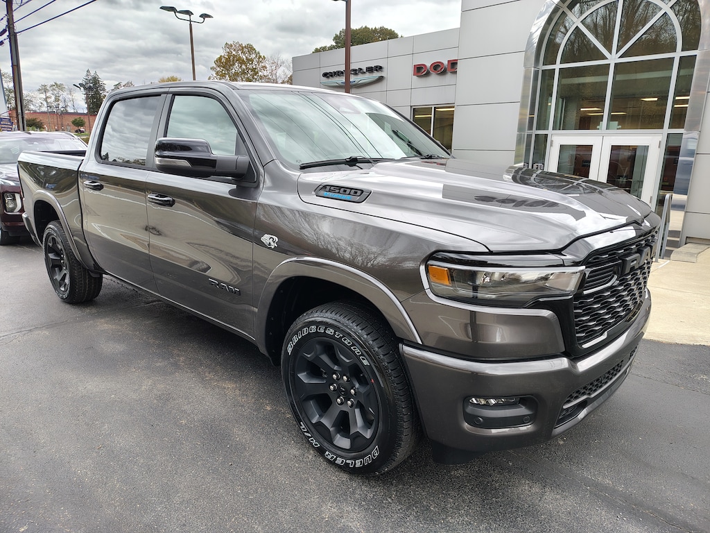 New 2026 Ram 1500 BIG HORN CREW CAB 4X4 5'7 BOX Pickup